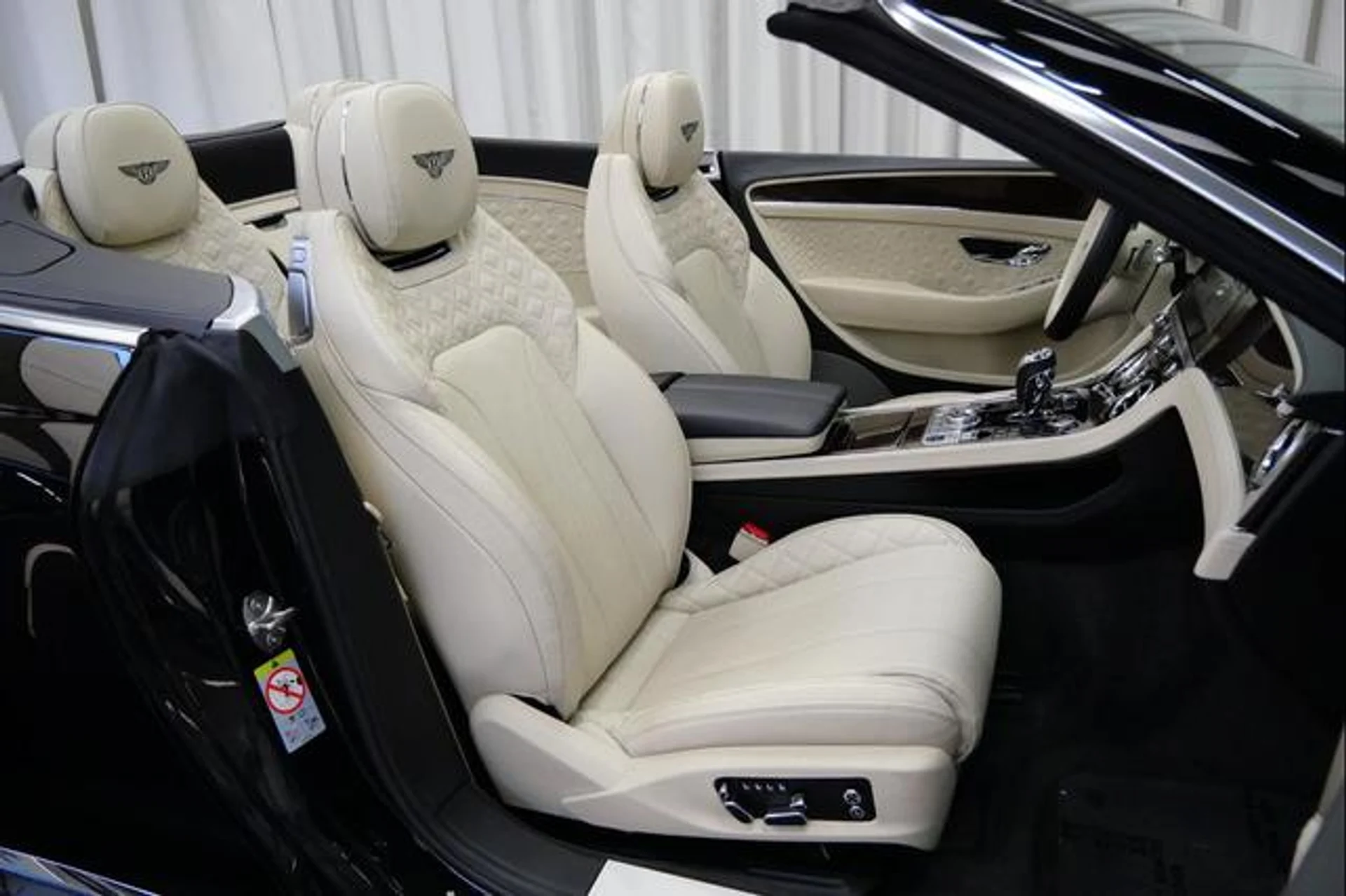 mph022_603486374_zpa1sv_Q6_Aj_ZR_Qqwp_CZ_Pji_Yc_Cyo_336292f8cc