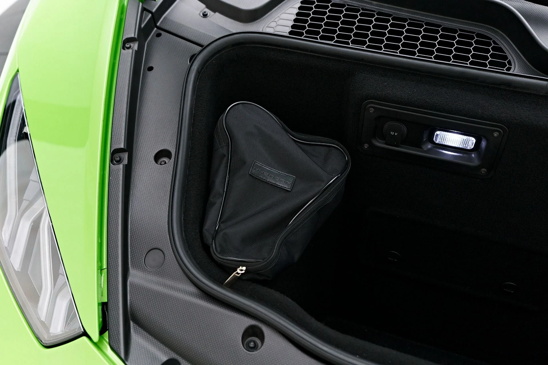 mph022_605625643_Used_2019_Lamborghini_Huracan_Performante_1757626067_778dba5932