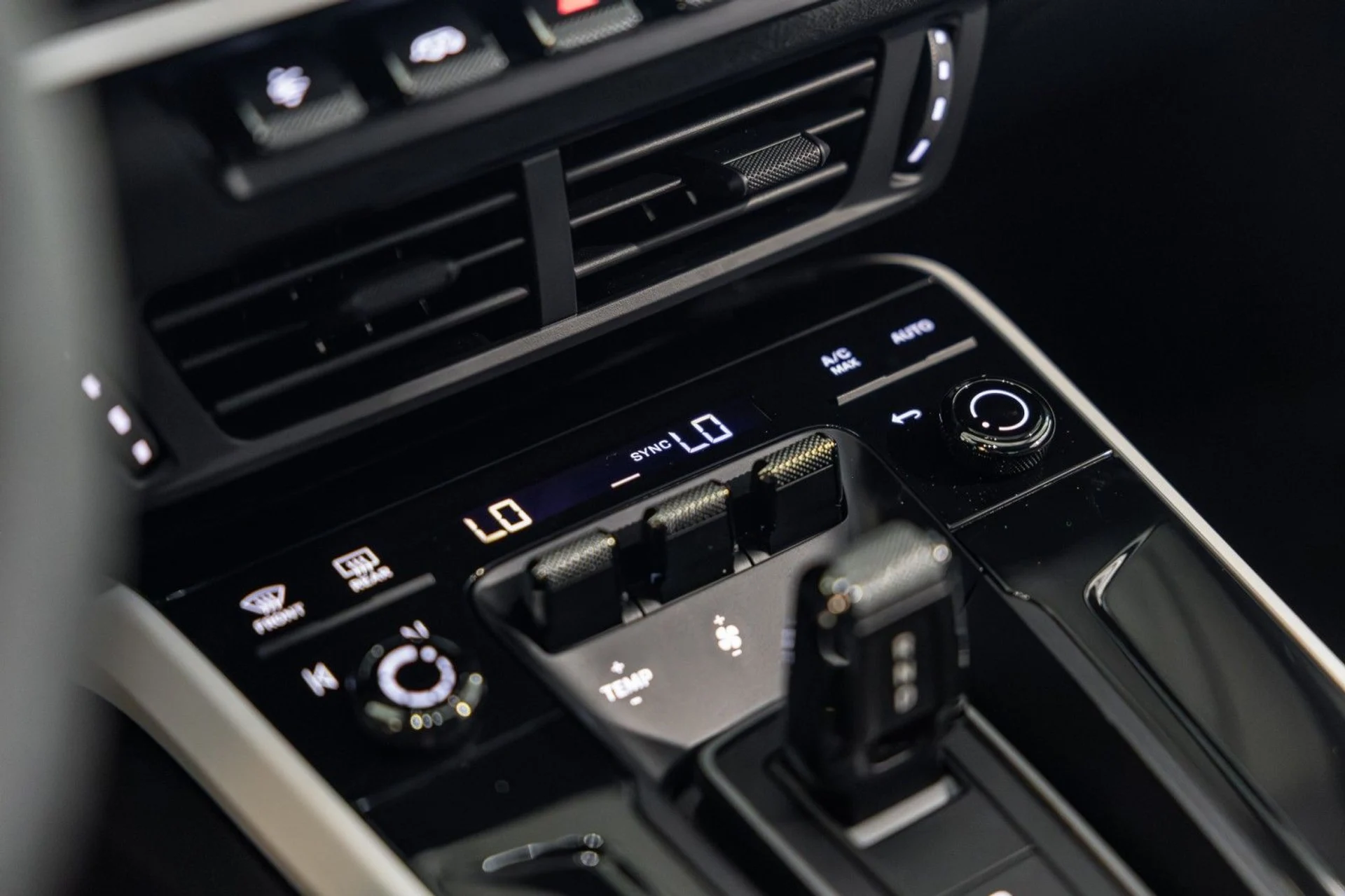 mph022_60786293_x_A_345343ea6a