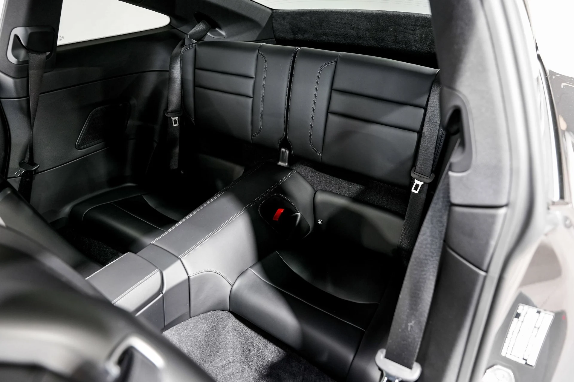 mph022_611227783_c2df0fc6b3f3475d9147aad9b9126ea7x_33080b0664