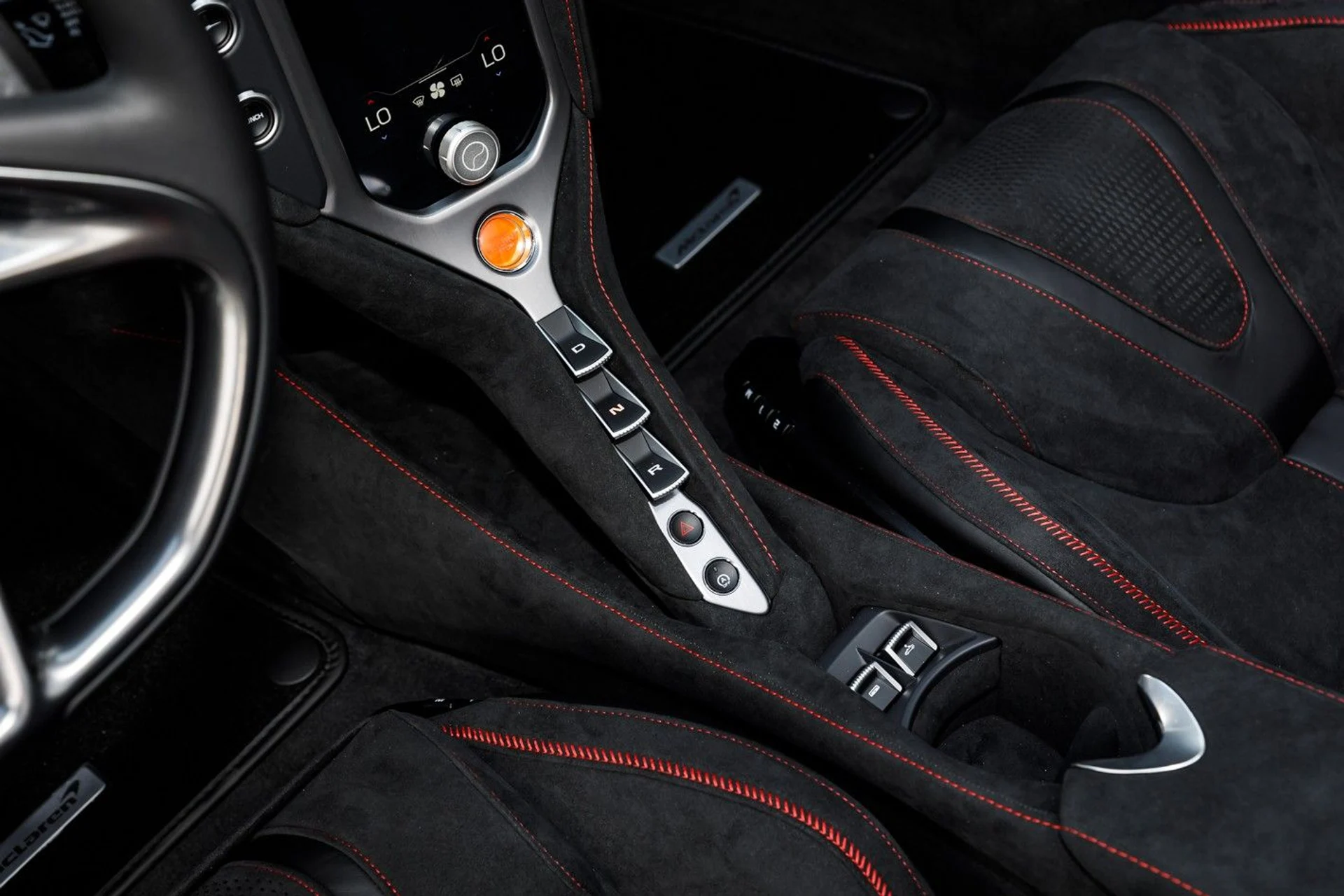 mph022_61466731_637_p23_l_b89e8f4878