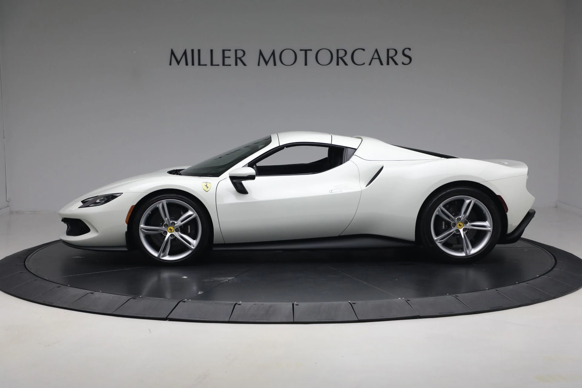 mph022_620649371_Used_2025_Ferrari_296_GTS_1780951812_1585e24918