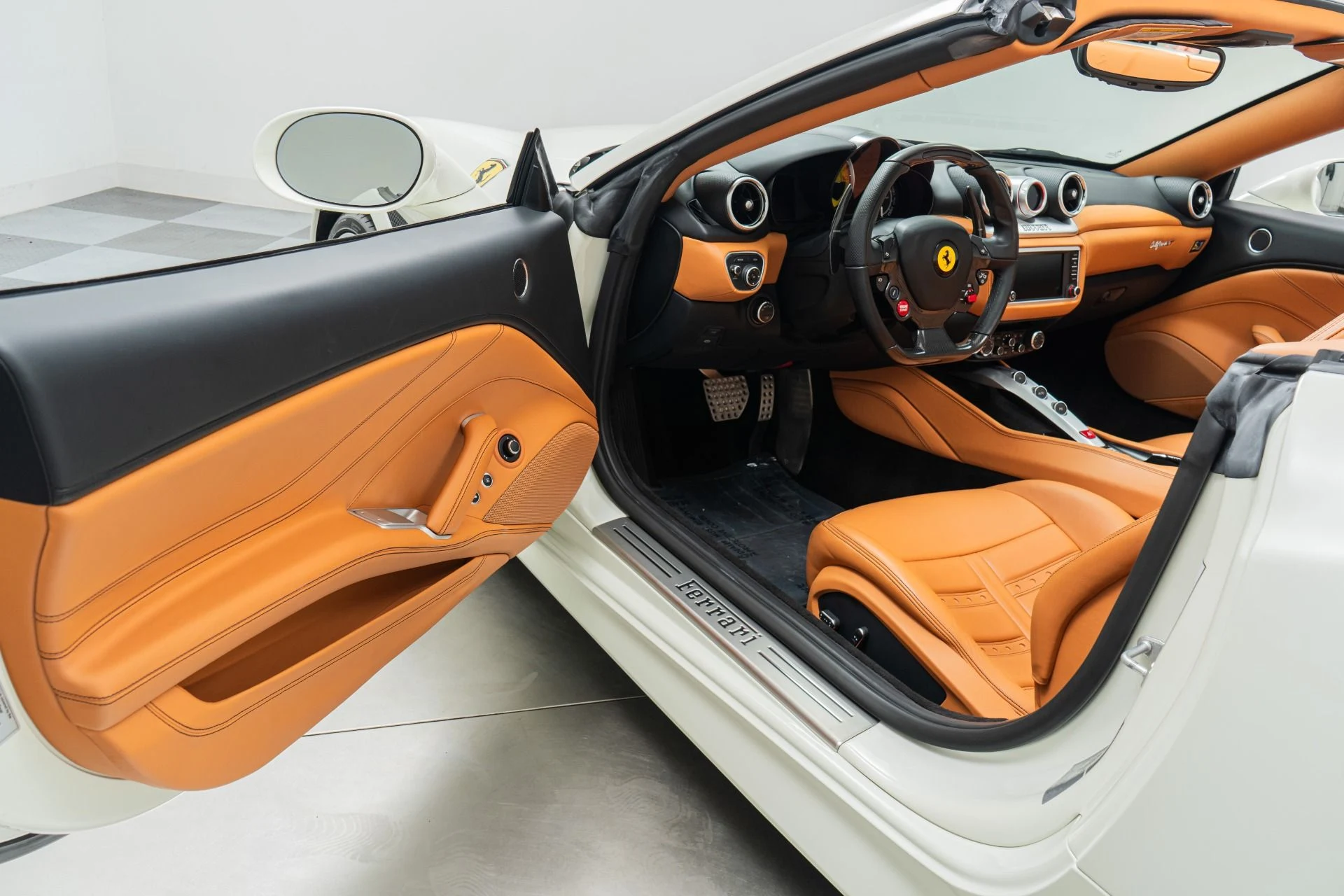mph022_624357547_Used_2015_Ferrari_California_T_Very_Low_Miles_Daytona_Seats_Sport_Wheels_1774471674_8cd66eaf76