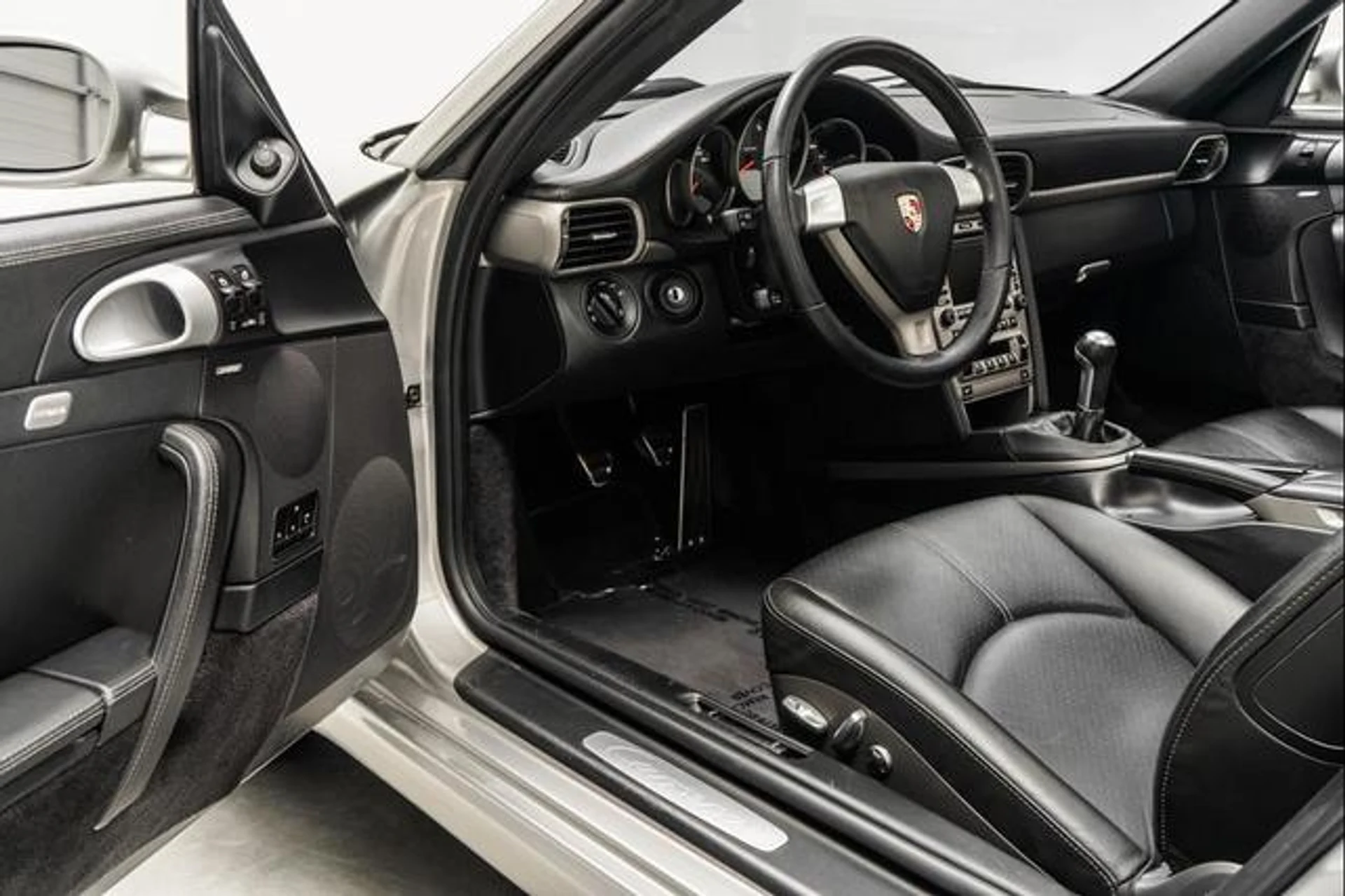 mph022_62460753_DE_Djv_OY_Ae_BSRJ_Xr3_Fb_Q_rw_BM_yw_74f033017e