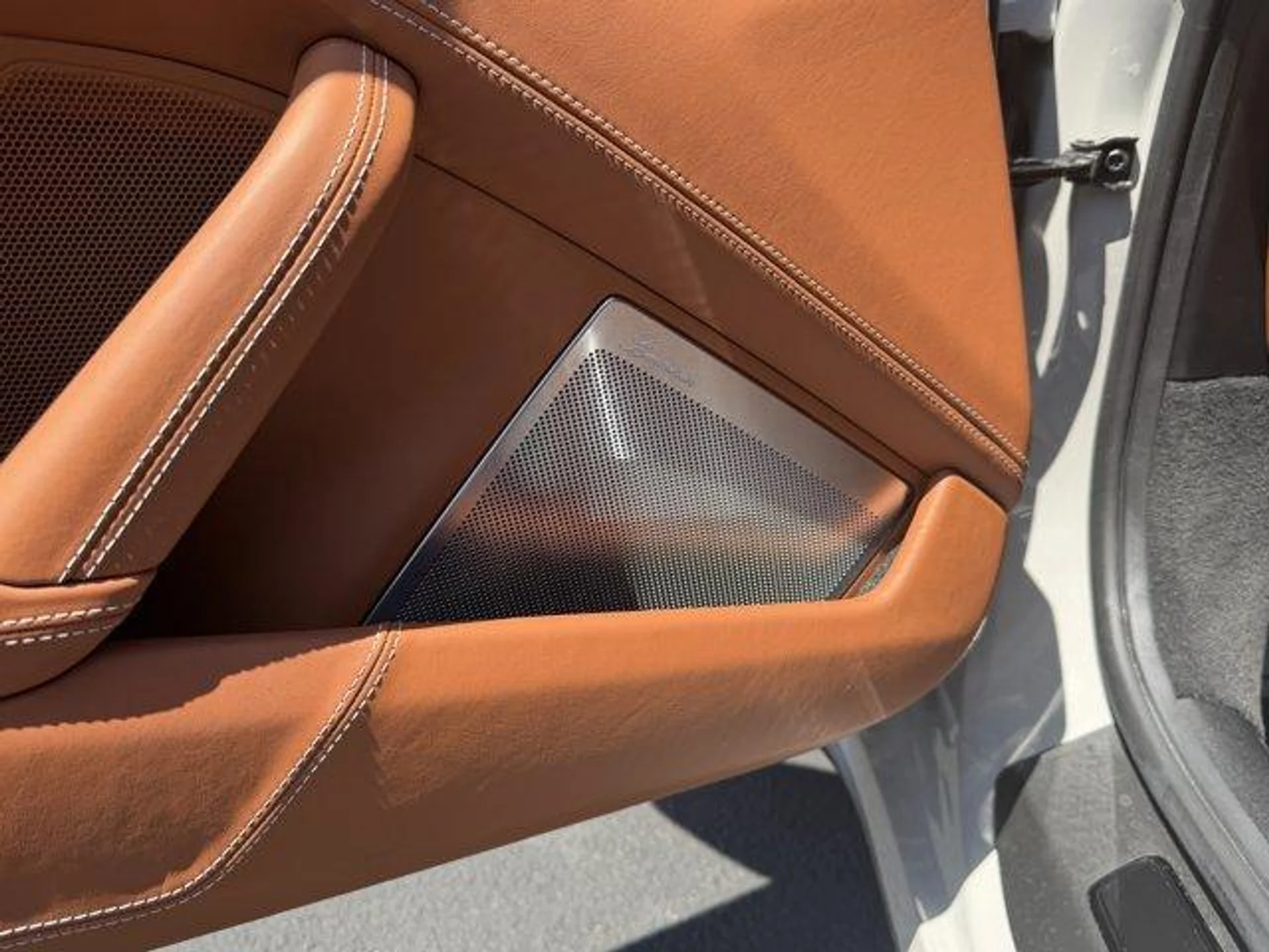 mph022_627964344_zj_Ar_E1_Lf_Judc4_UZ_5h_Fd_FX_Cby_N4_U_bd1355ec27