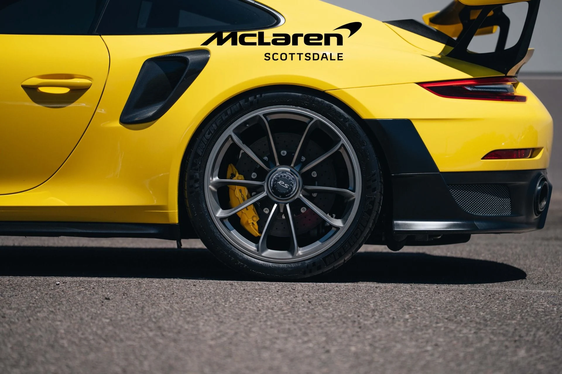 mph022_634906936_Used_2018_PORSCHE_911_GT_2_RS_1746157712_e2765cdca6