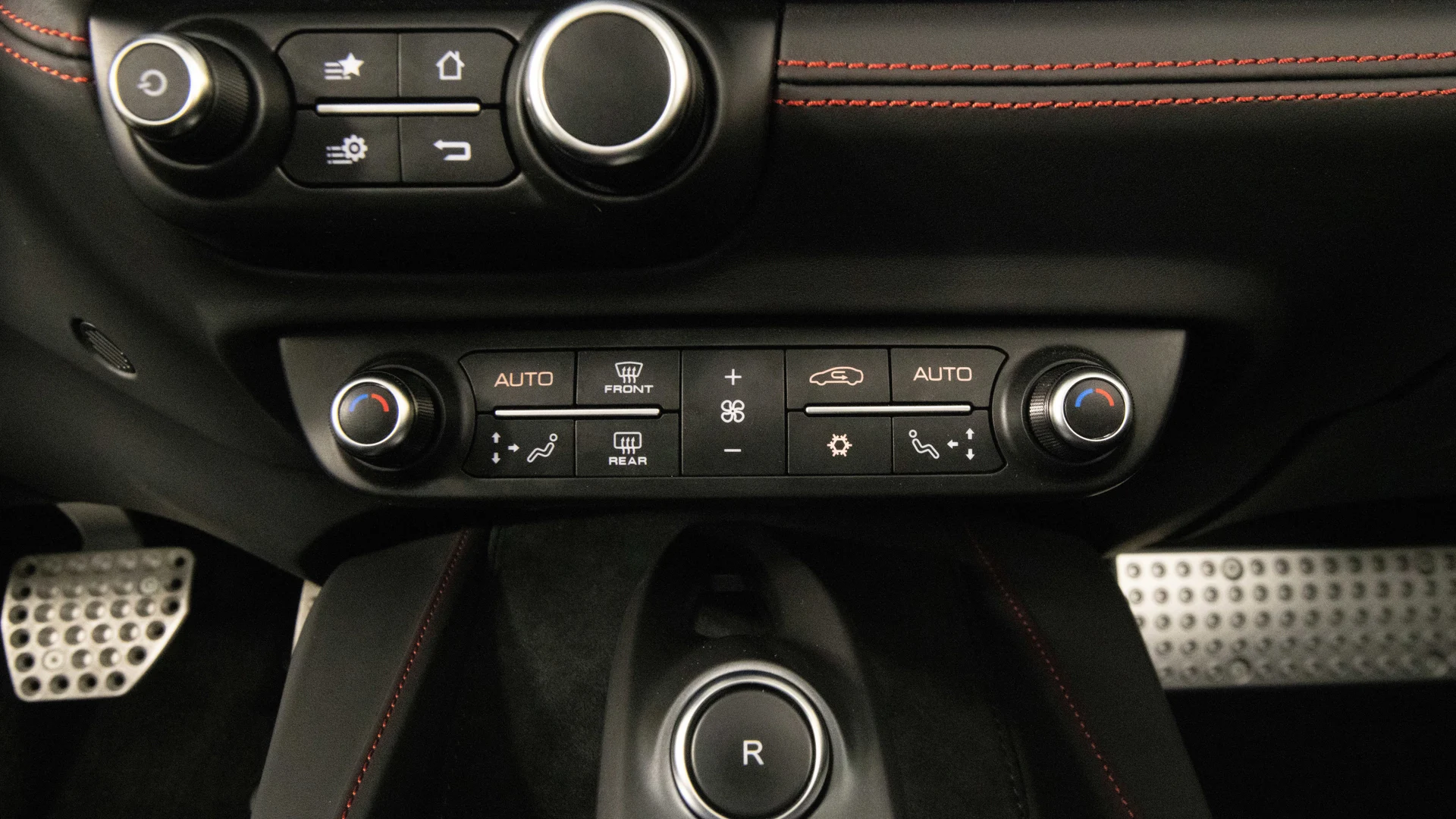 mph022_640647425_deb0e511ea15475e906f2a92d19d8a59_86c65266dd