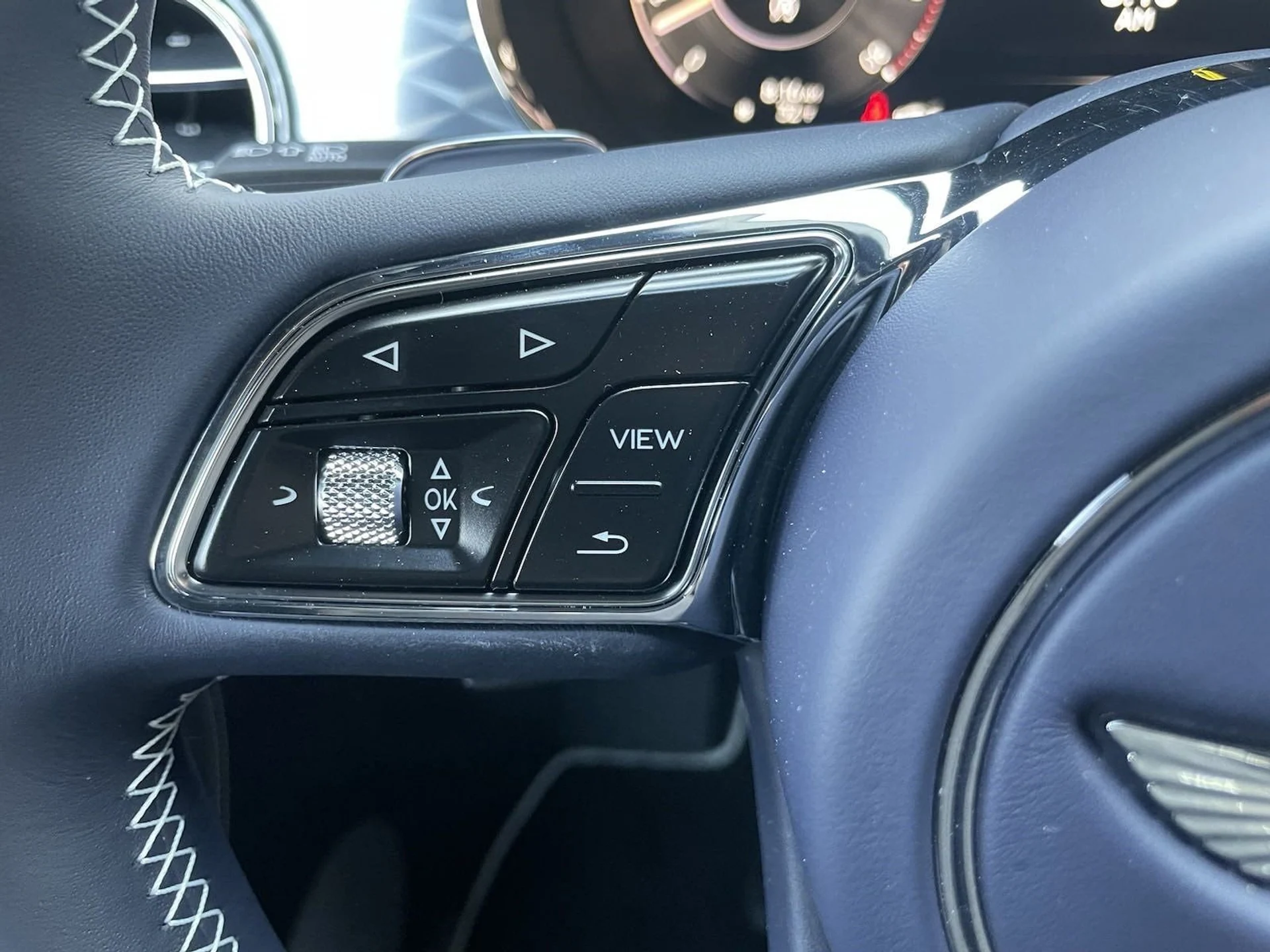 mph022_644795972_5a4c0bddb6563e808fbc52741fe324b8x_0a24f2d826