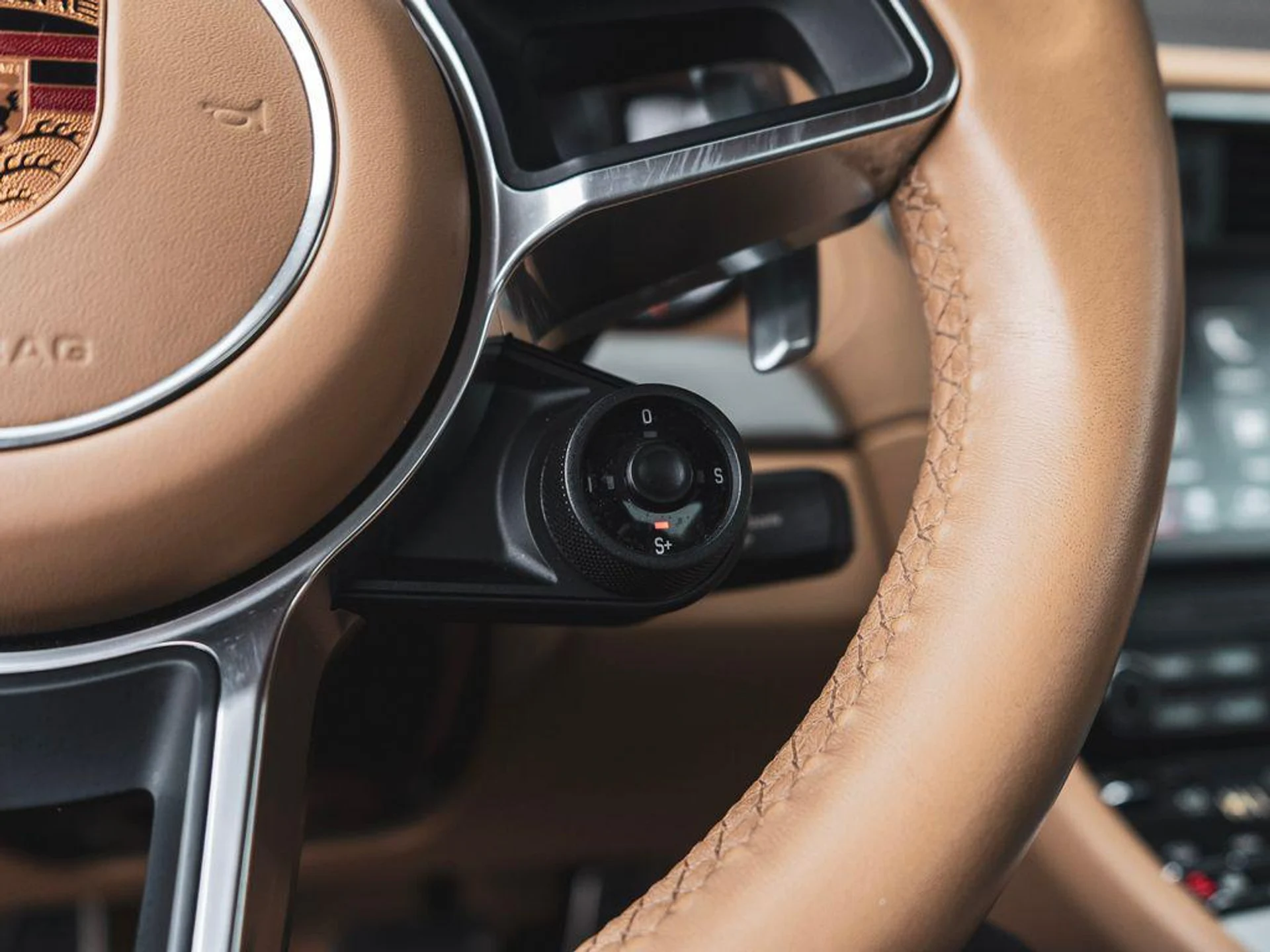 mph022_647512828_E7ct_CL_Xx_Flsurl1_FQF_8bnv1gu_A_3109d3f5e6