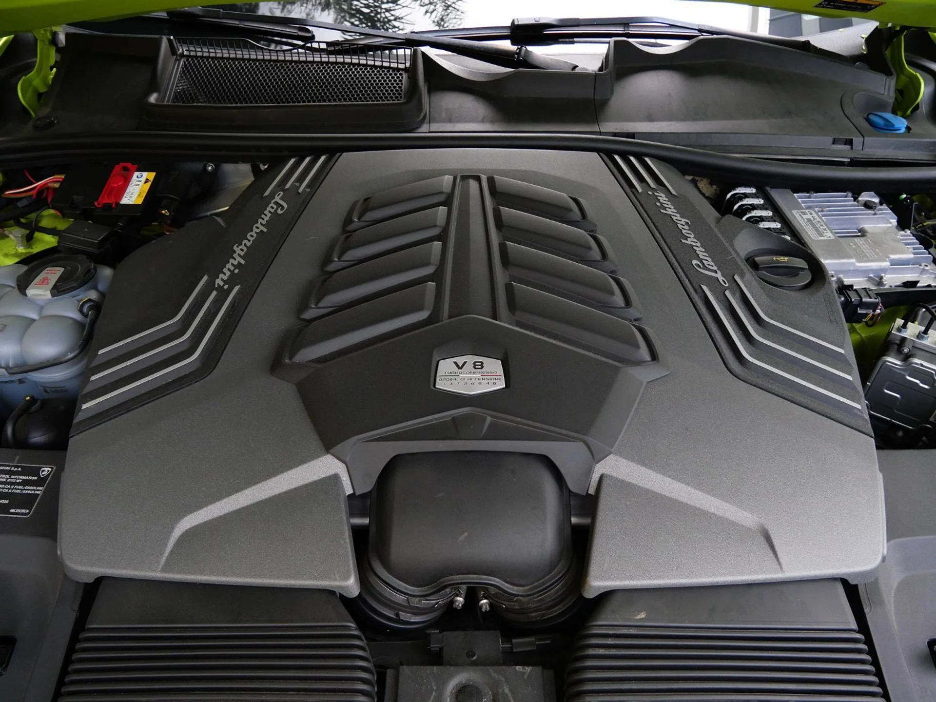 mph022_649519161_71849ba0792243a7edb638e5956bce33x_945e6be010