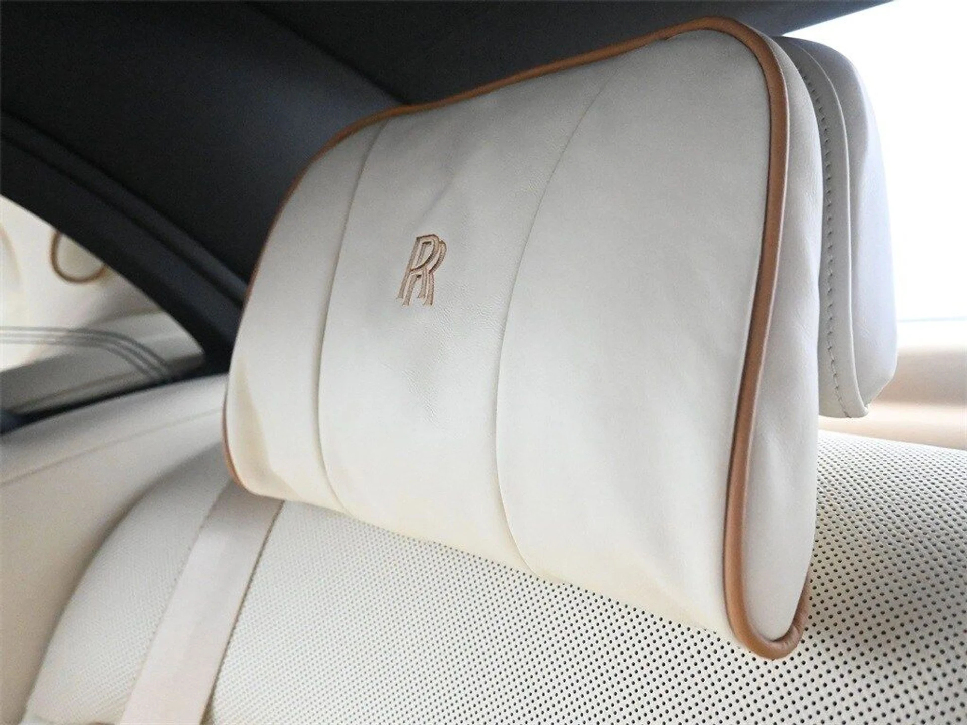 mph022_6506191_8c484f99e47a4c587f942d9507238d70x_61961b1b14