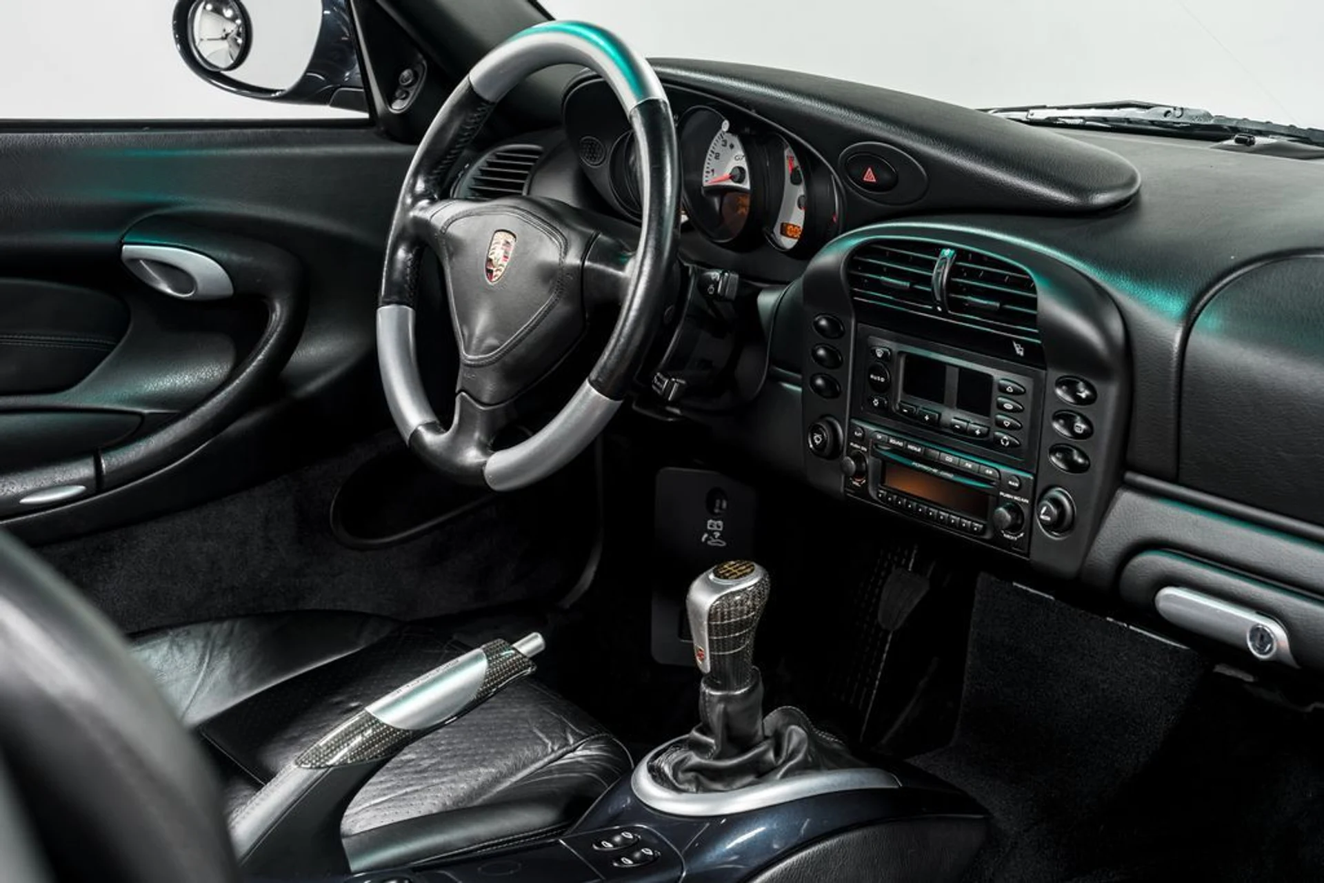 mph022_652070231_2594e0f45e27e1f9ff95b023331895dax_bacc4b2c68