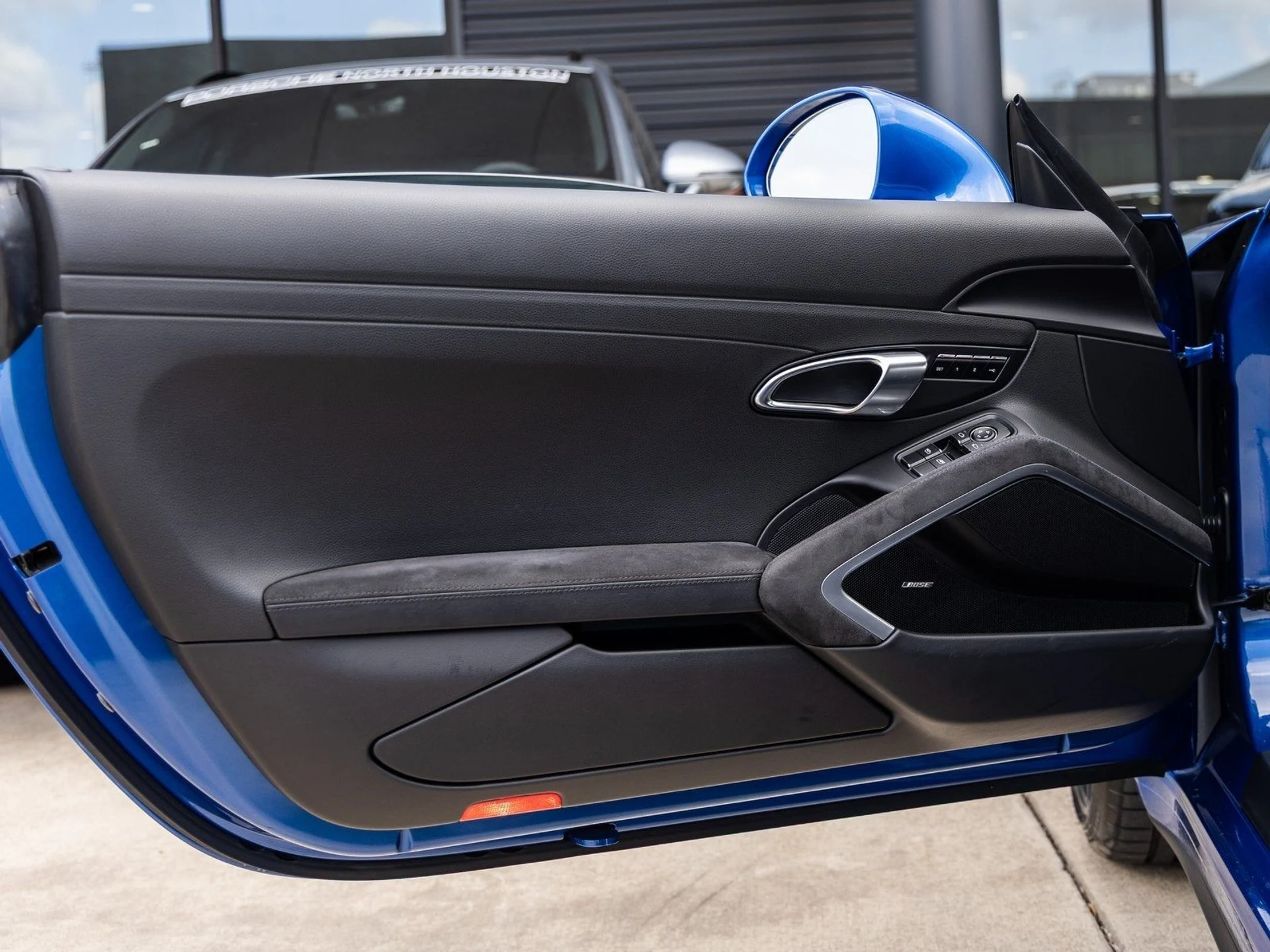 mph022_658018382_23_7e223574e9