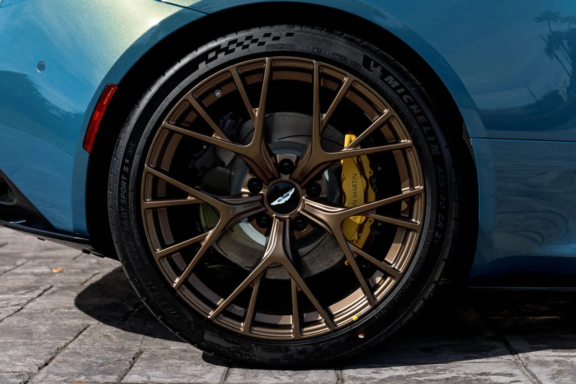 mph022_659084522_23_3a7071f39c