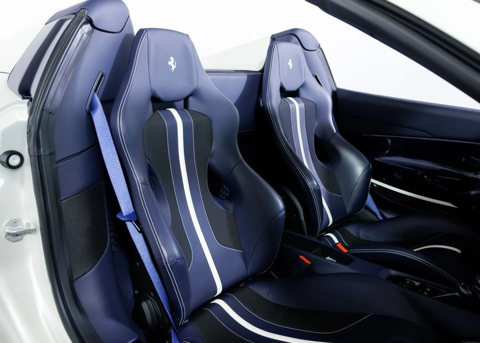 mph022_659715885_01b78a192c2a70a27db47e66aebfd769_227c38c425