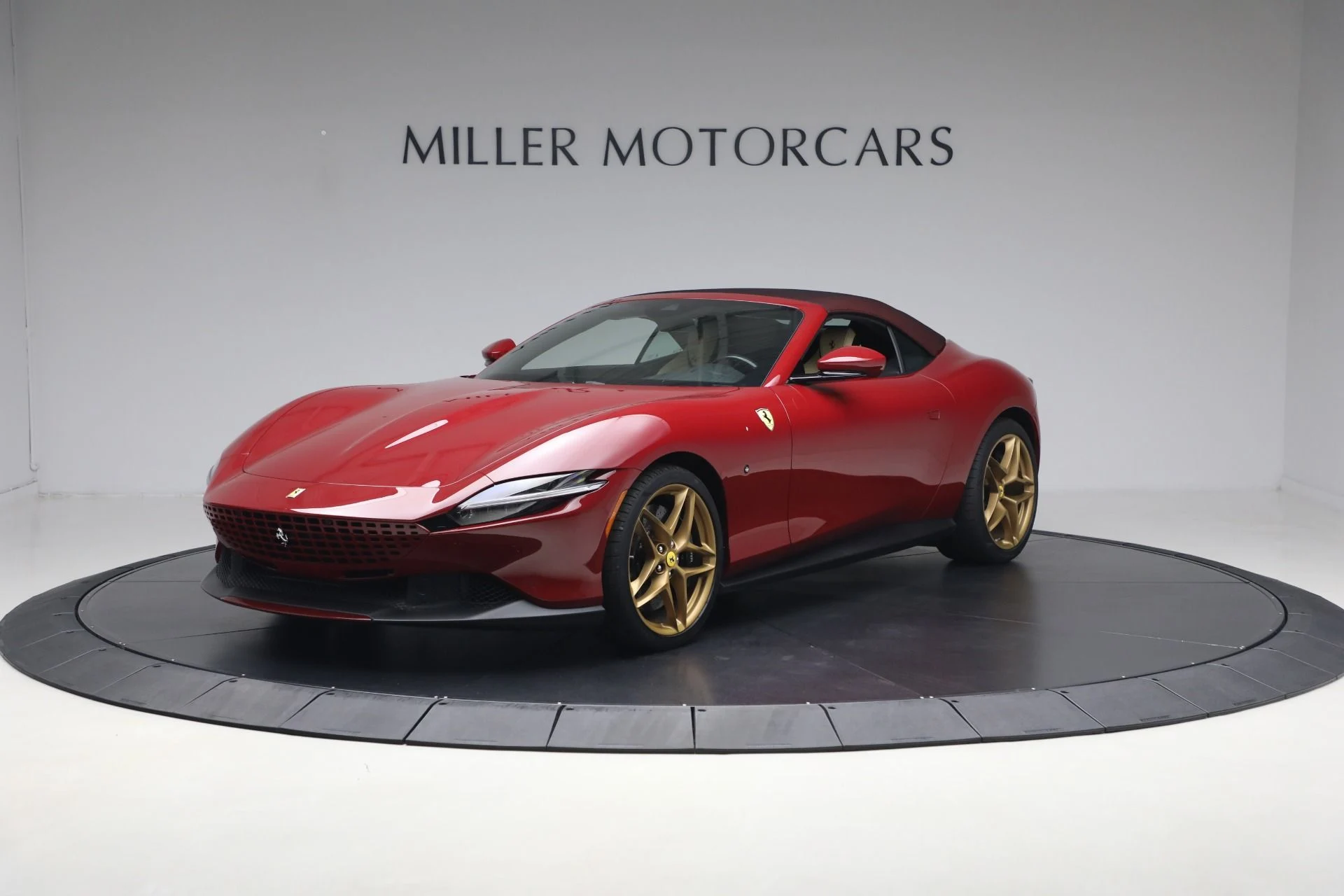 mph022_66062610_Used_2025_Ferrari_Roma_Spider_1777992623_f6fbe3bc5f