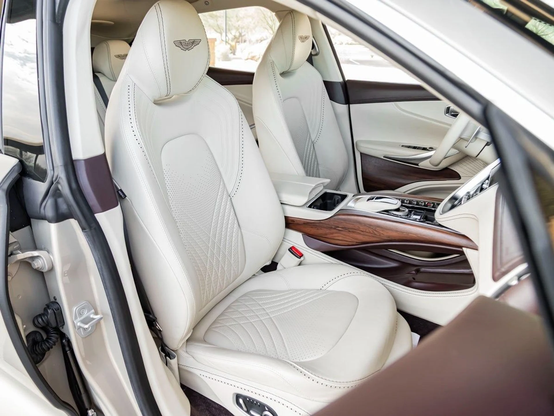 mph022_66695879_23_1a4272f2f9