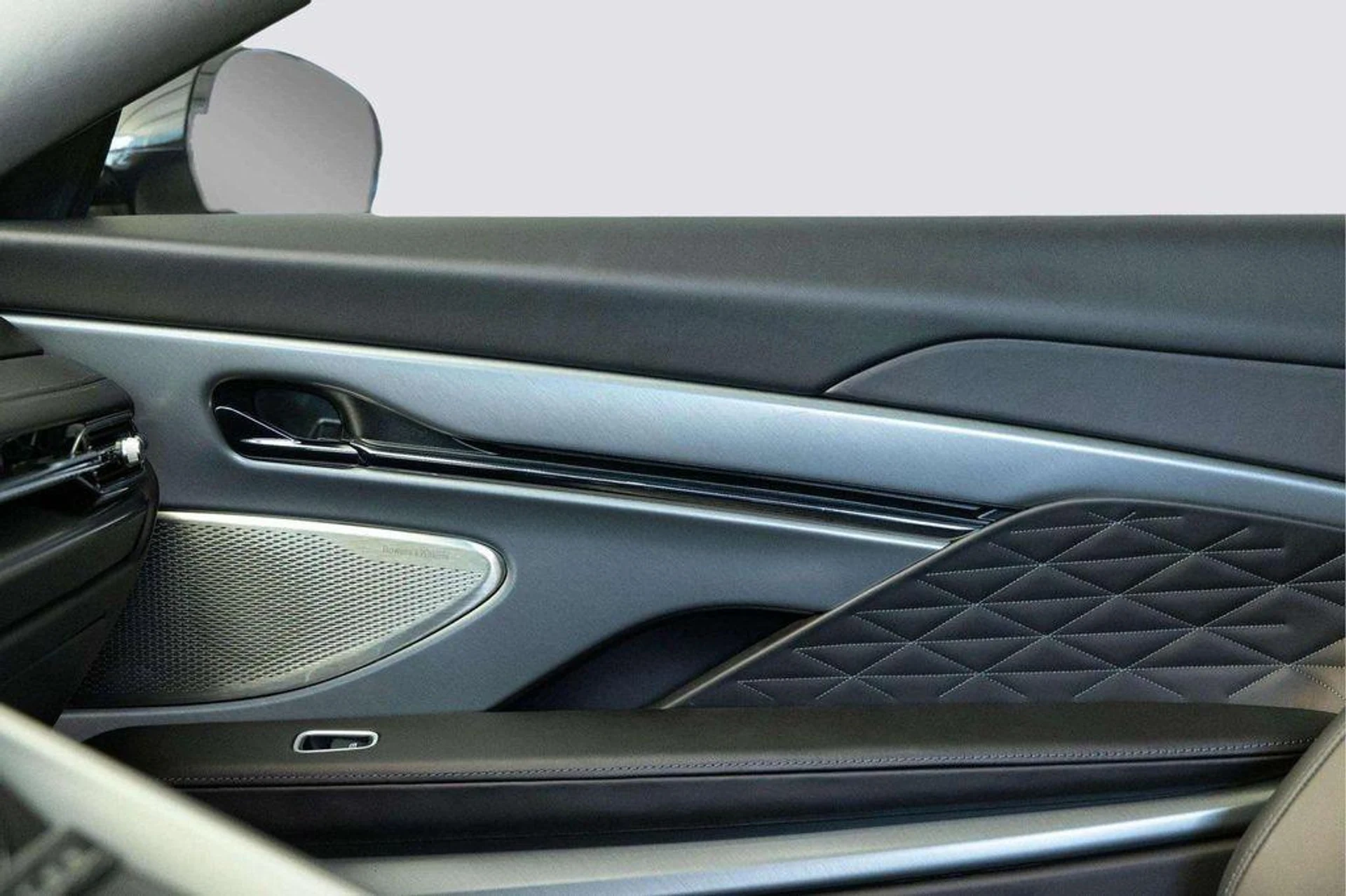 mph022_667037760_4rua_U_Lp4_WURY_Ah_Ok_F_Wld_D6_H3_U0k_27074dbbfd