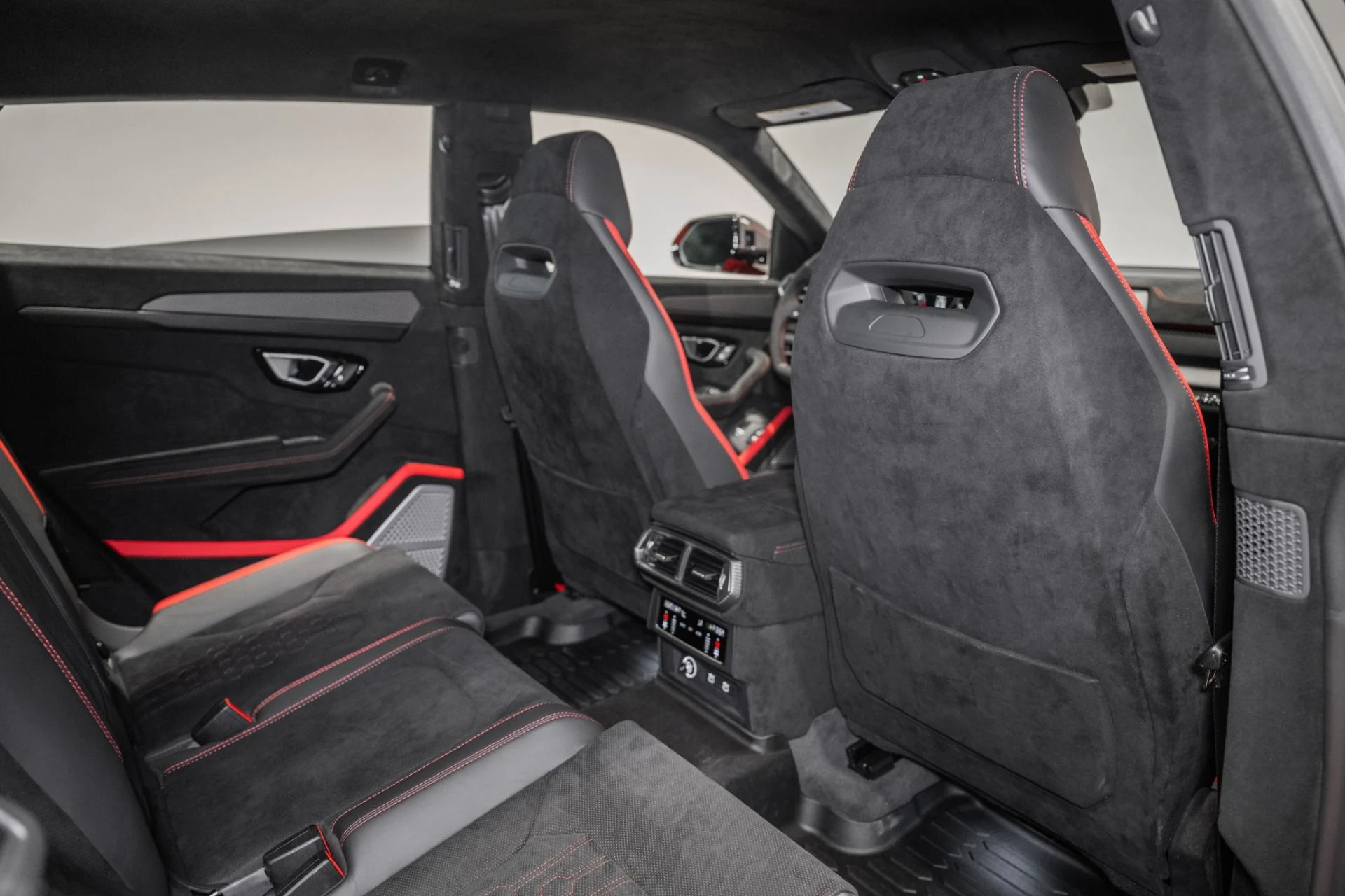 mph022_670811113_New_2024_Lamborghini_Urus_Performante_1785778193_3b46ade63a