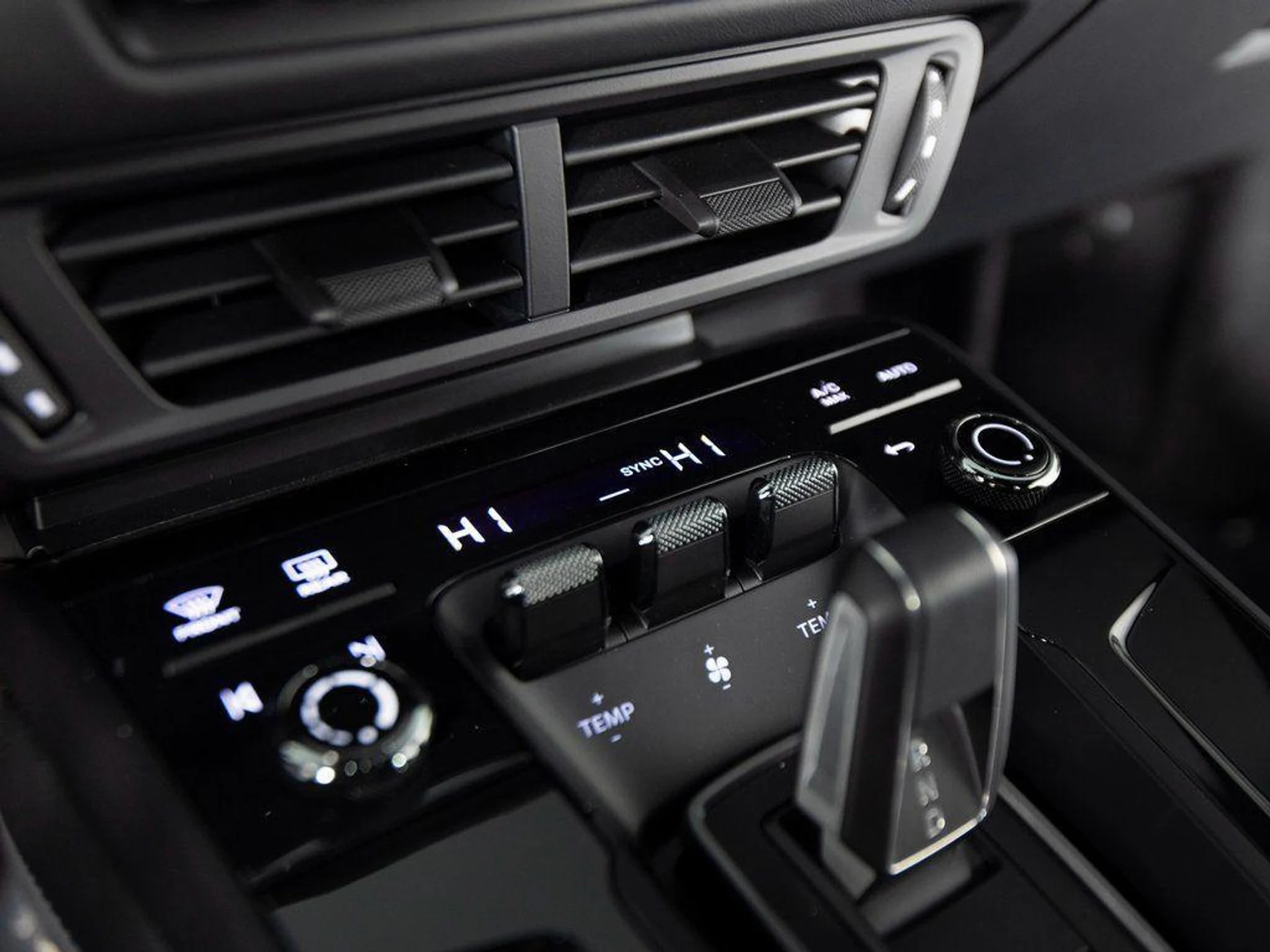 mph022_672532302_7h_F3_XC_wx_IV_Nja_Cq_Ggq_N_Znru_e_I_36f162537a