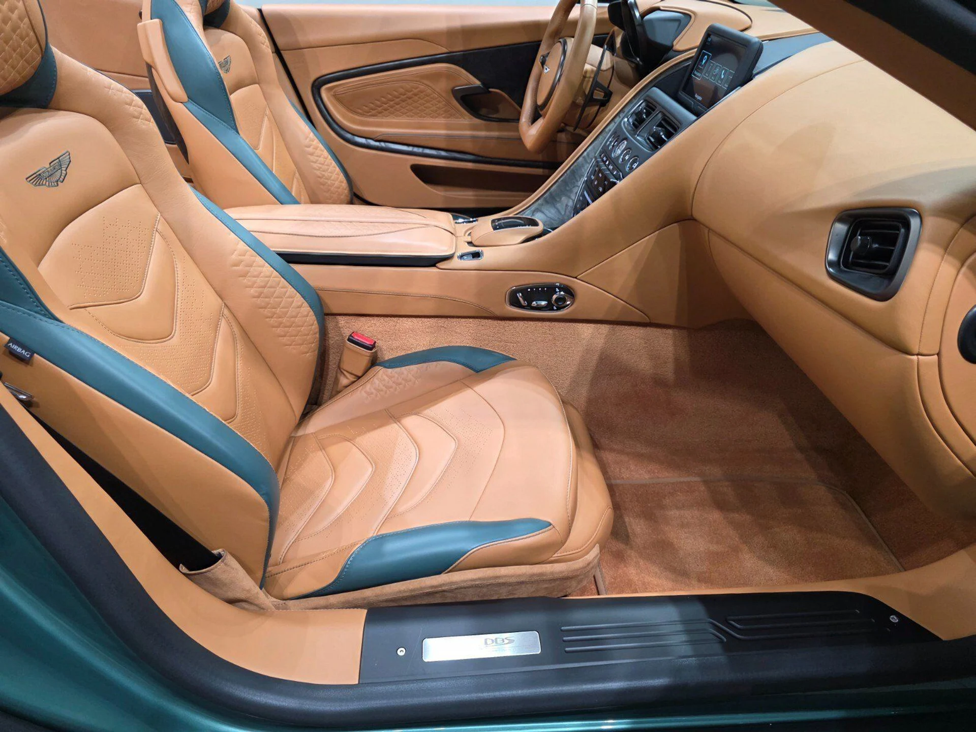 mph022_675946417_c4960149655dfff78f3b5d590c5b76a4_09bf1102a5