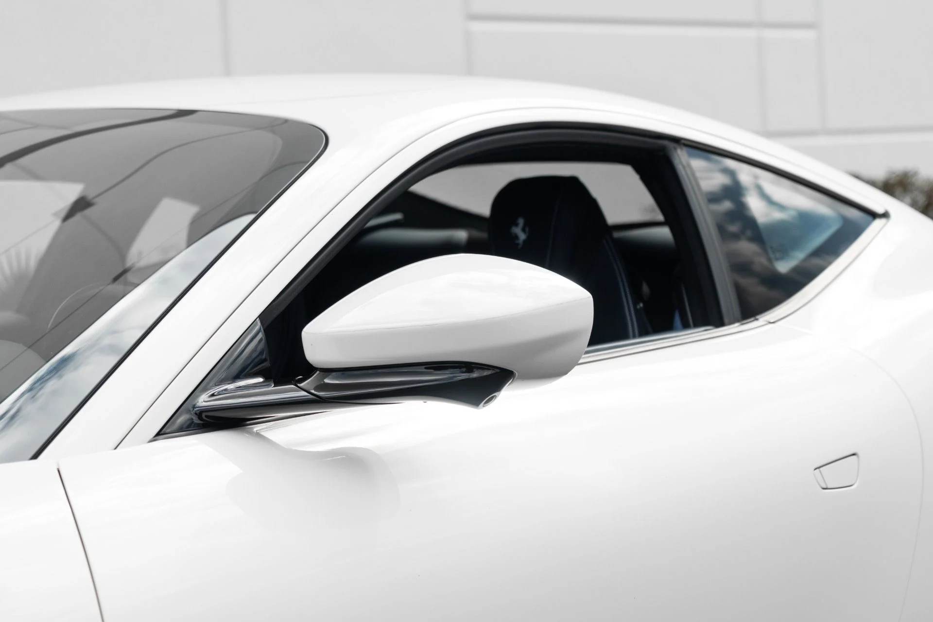 mph022_683224322_Used_2022_Ferrari_Roma_1764790245_415b6084ec