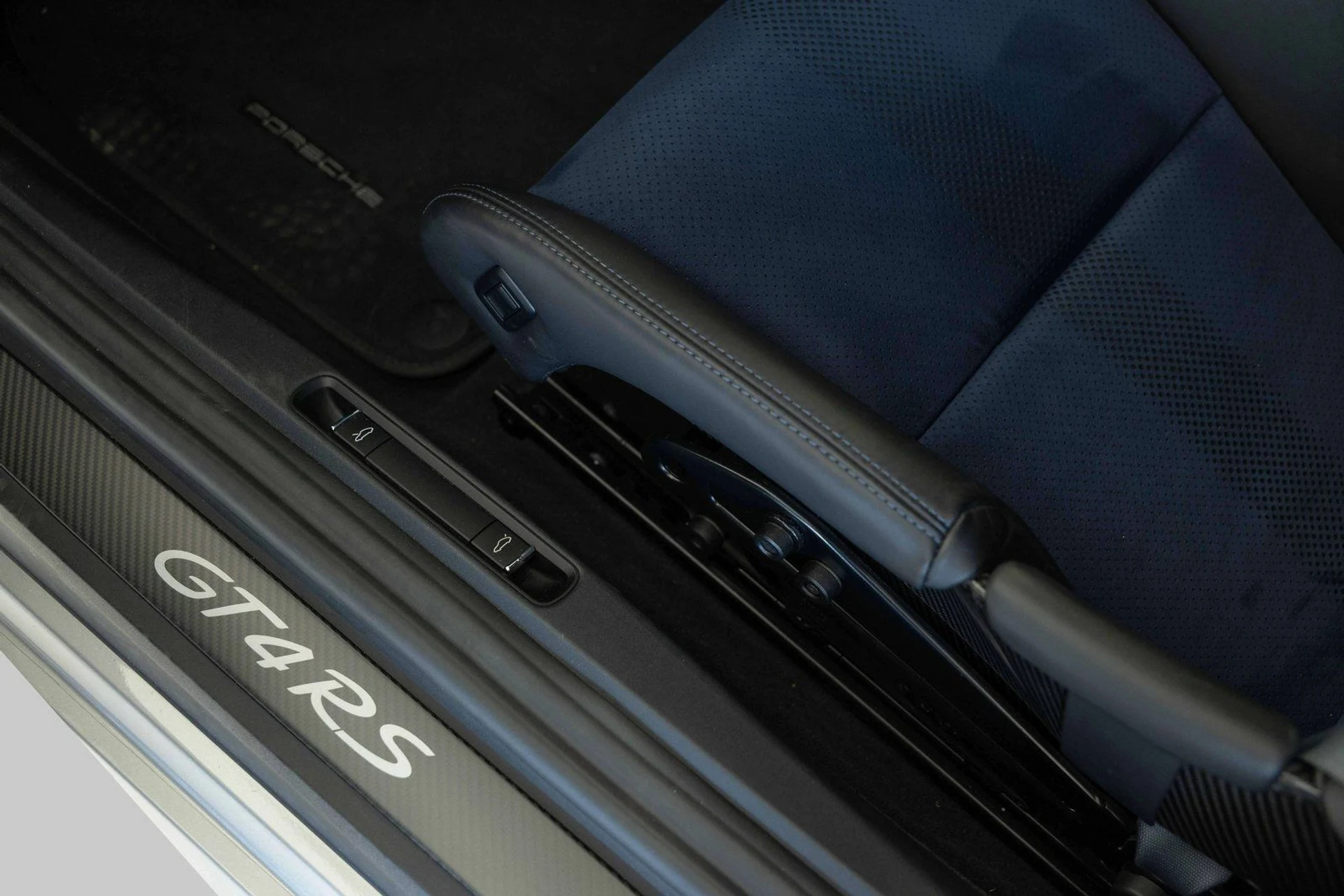 mph022_685816062_image_23_3f847f98c4