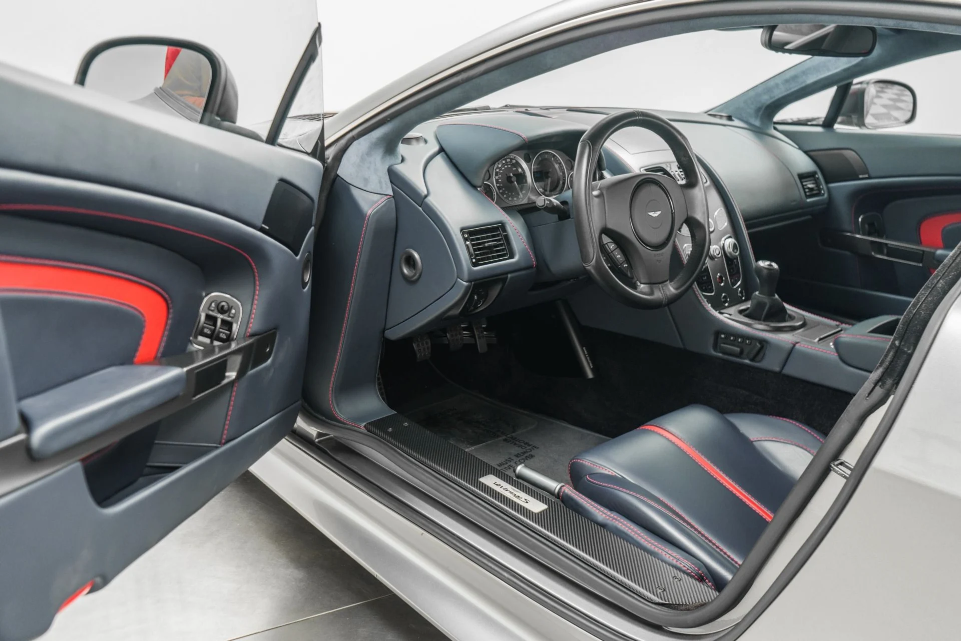 mph022_687918703_Used_2017_Aston_Martin_Vantage_V12_S_7_Speed_Manual_Highly_Unusual_Spec_Gorgeous_1772489641_4df7b74328