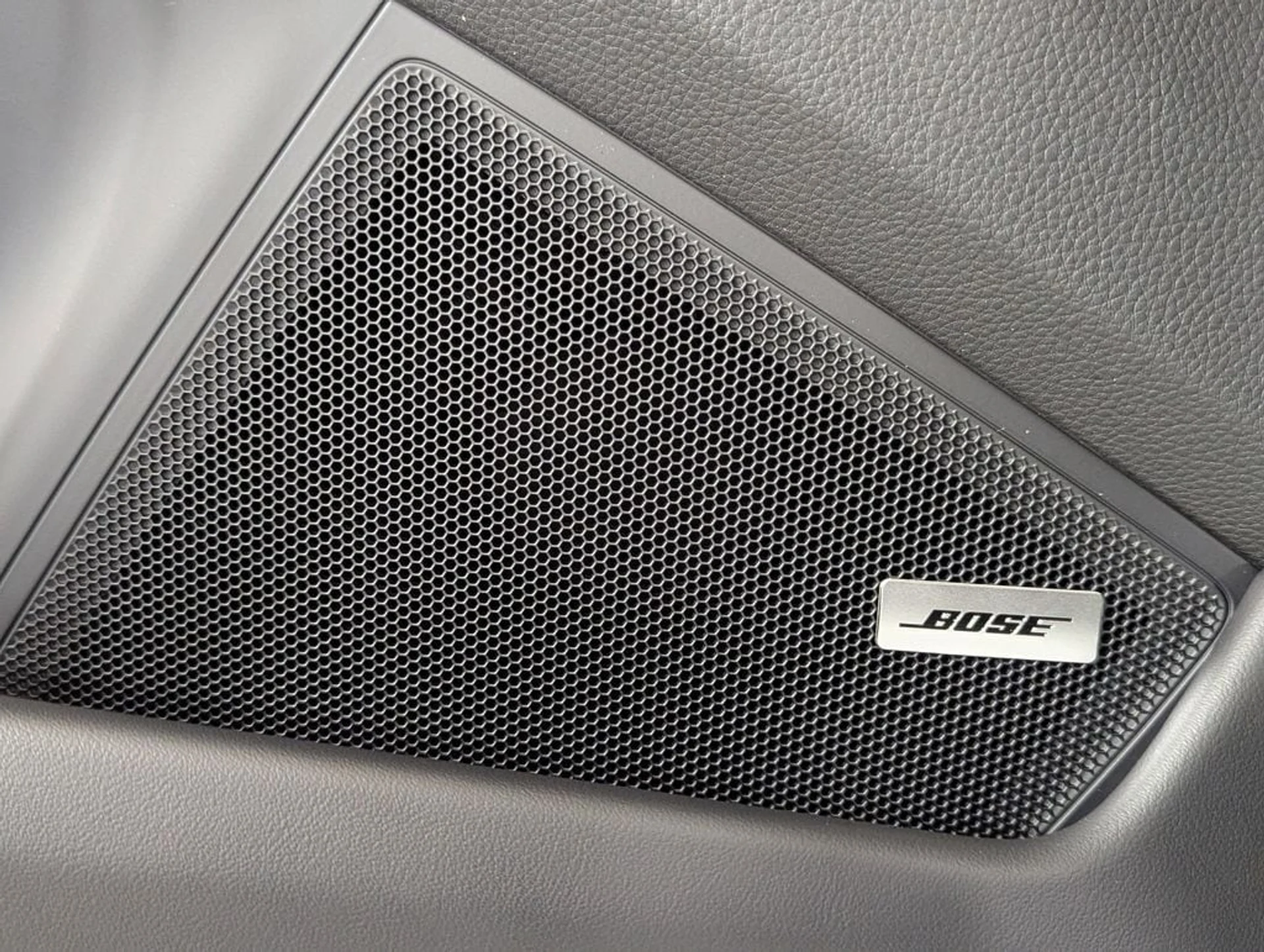 mph022_69358310_d70163080d475b73cf3e14be73848465x_23a3b1af86