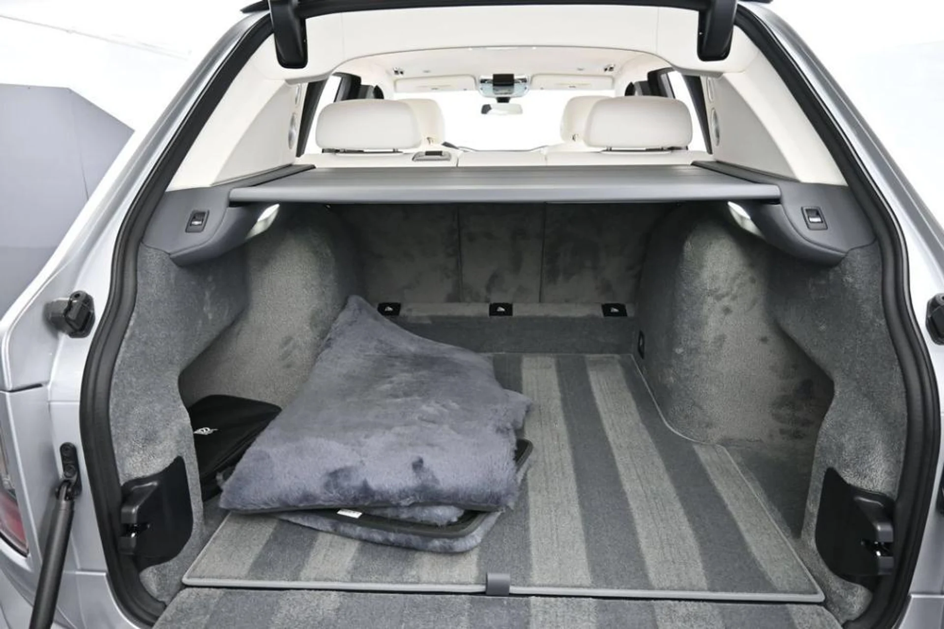 mph022_697347981_o_J0_Q5y_Aea9v_F_Kl_T2_Nuk_Hss_M2_Qg_ed24741445