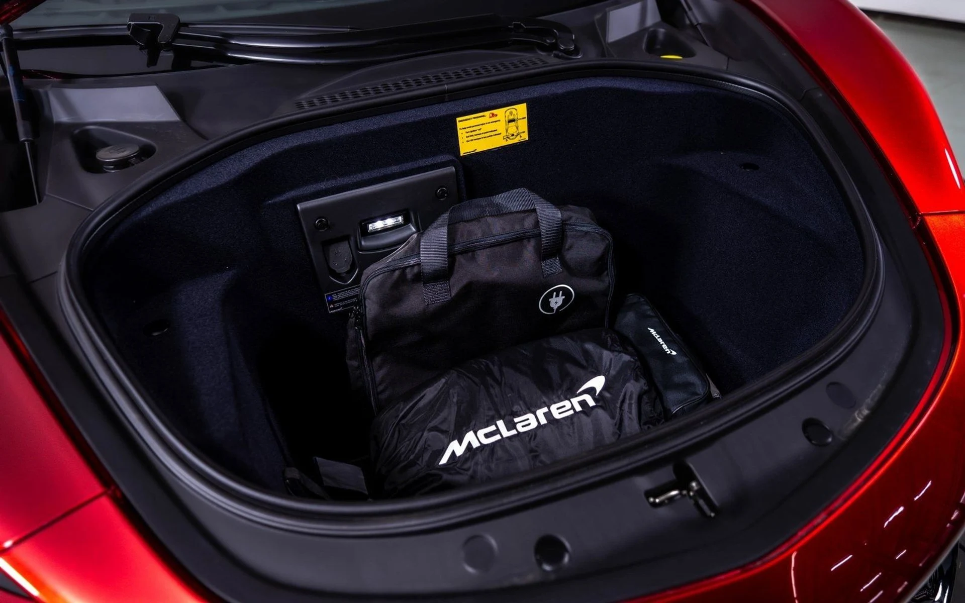 mph022_709784080_f2224a6588464495a24beaaf3d8fe004x_2ec8599de3