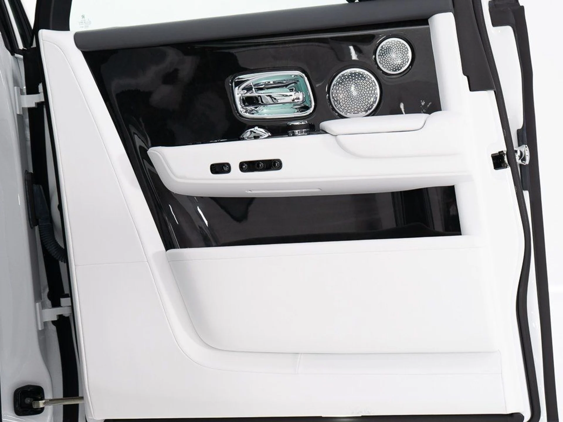 mph022_709902953_9a0f5a09e677ea8e11f5e4564053f15d_b6ea3757c0