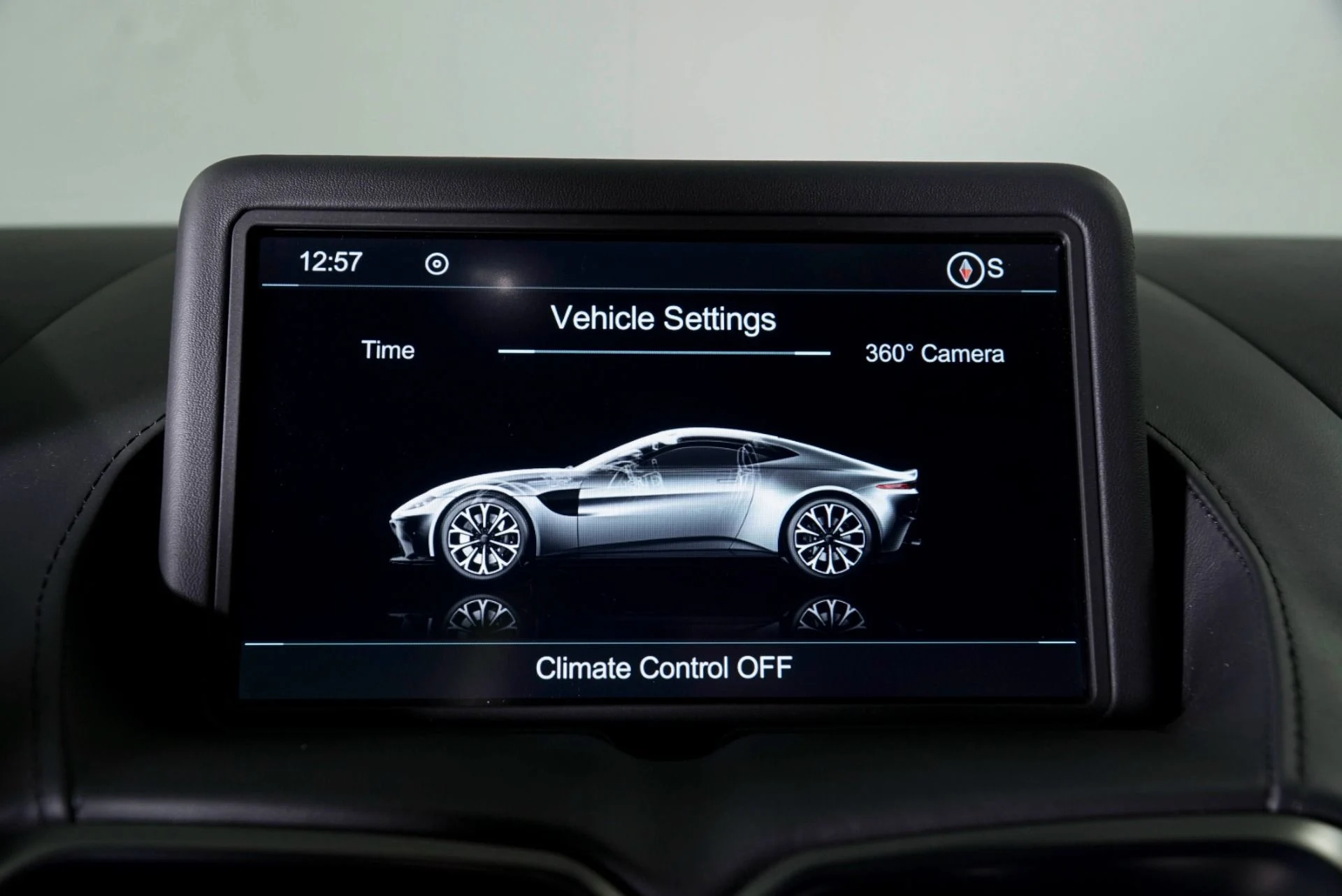 mph022_717927615_Used_2023_Aston_Martin_Vantage_1770366808_d2dd0081d8