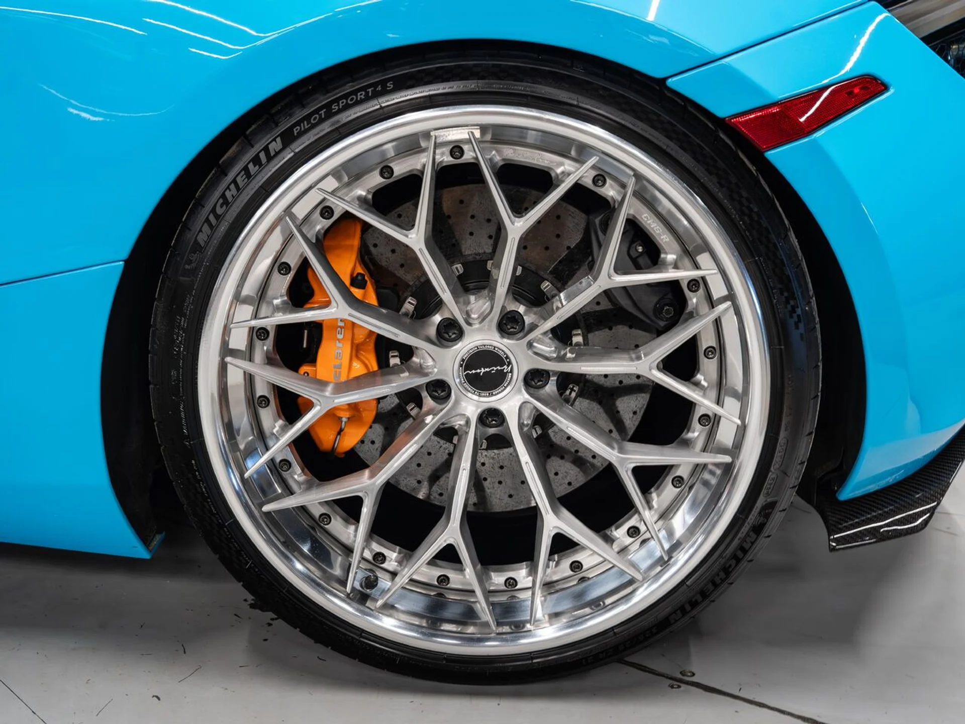 mph022_733340194_mclaren_720s_2018_c6ff6ed6eb