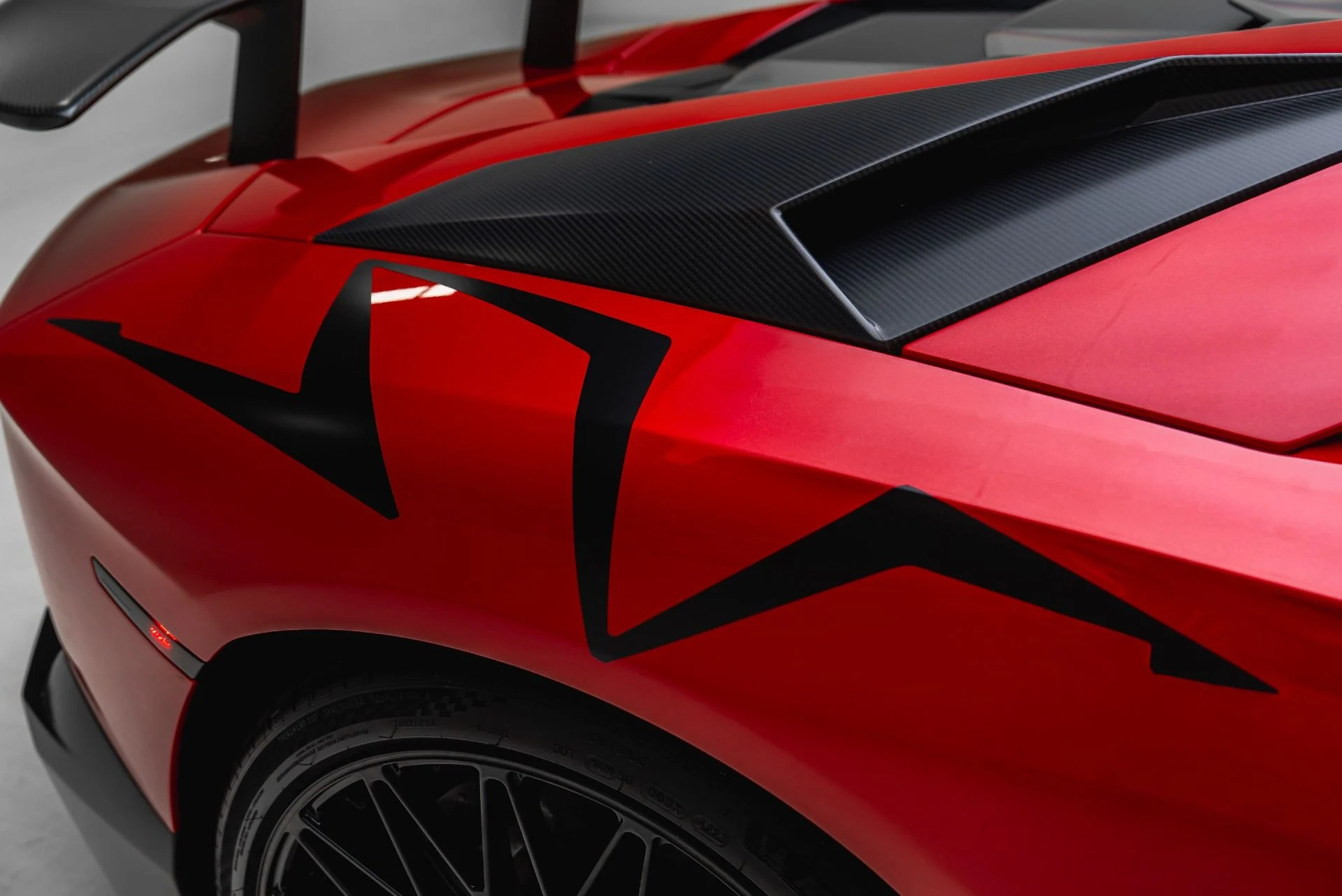 mph022_73558290_Used_2016_Lamborghini_Aventador_LP_750_4_SV_1780962496_3d174a9b7e