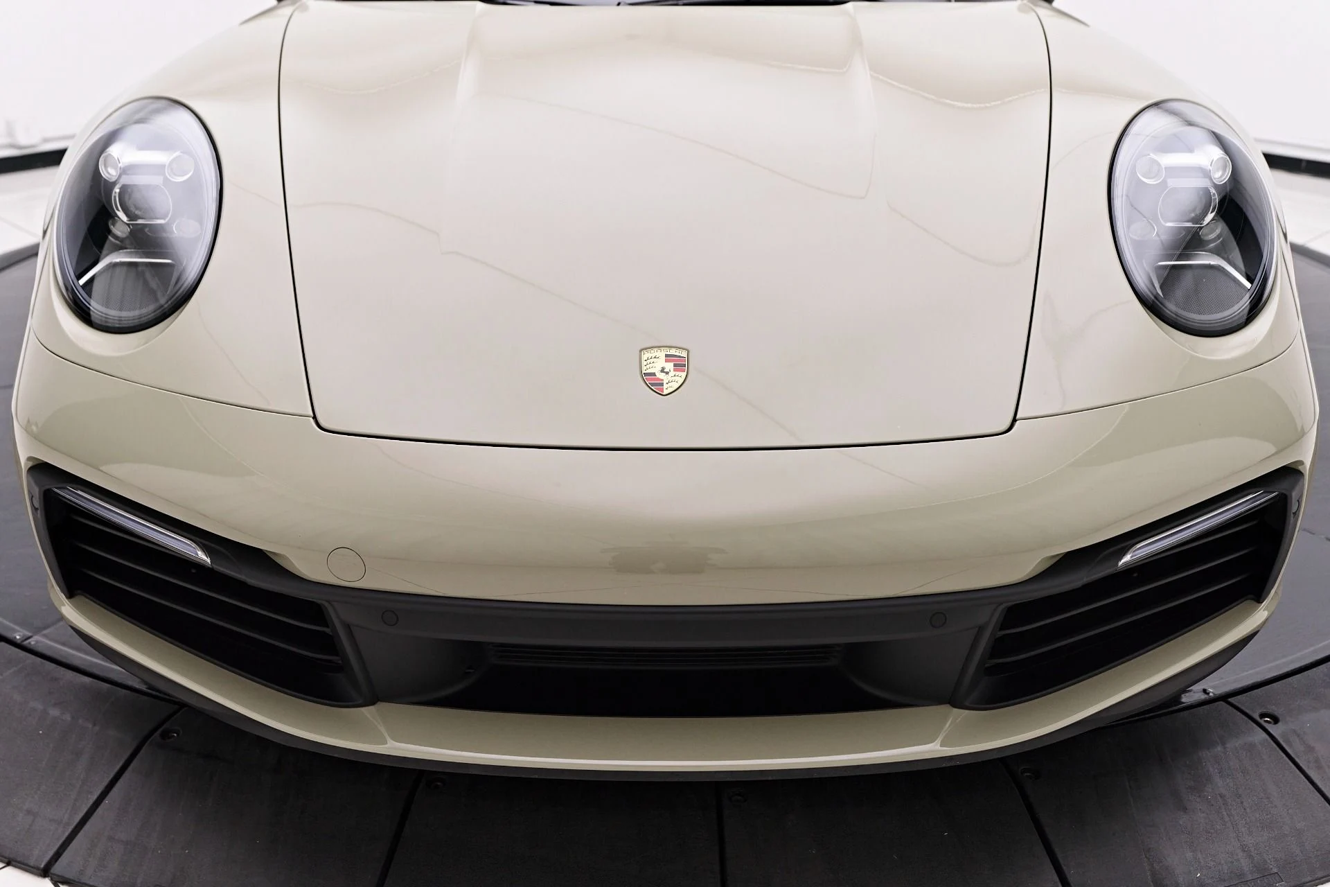 mph022_739071844_Used_2022_Porsche_911_Carrera_S_1759192891_1993284366