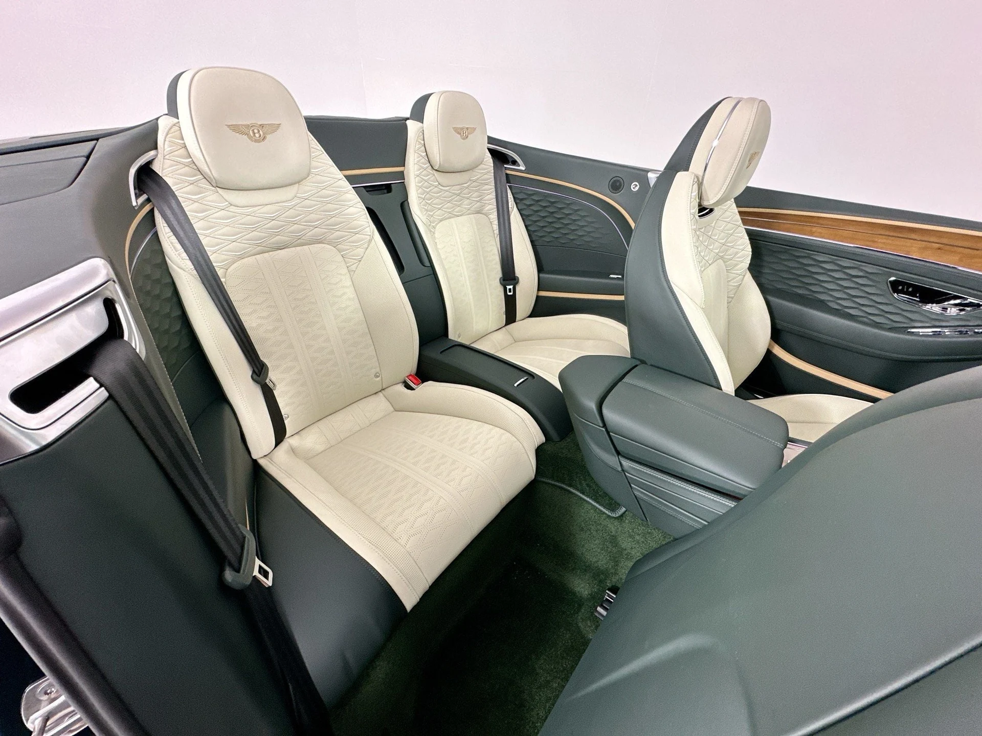 mph022_742404407_23_8f8a35153d