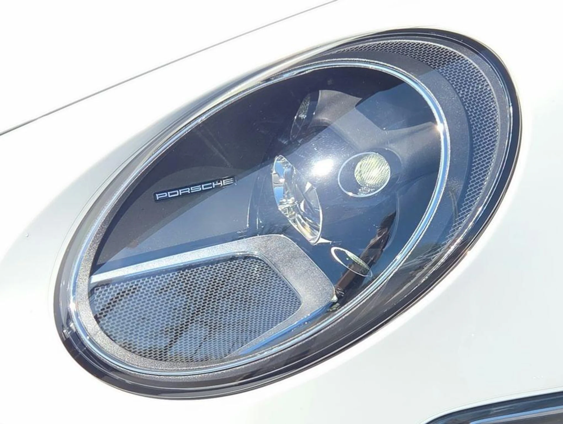 mph022_754601497_ep1_E99_Niu_C1j_Z8_Ms_Py_Ij_W_Ddi_WFA_b09273c0bb