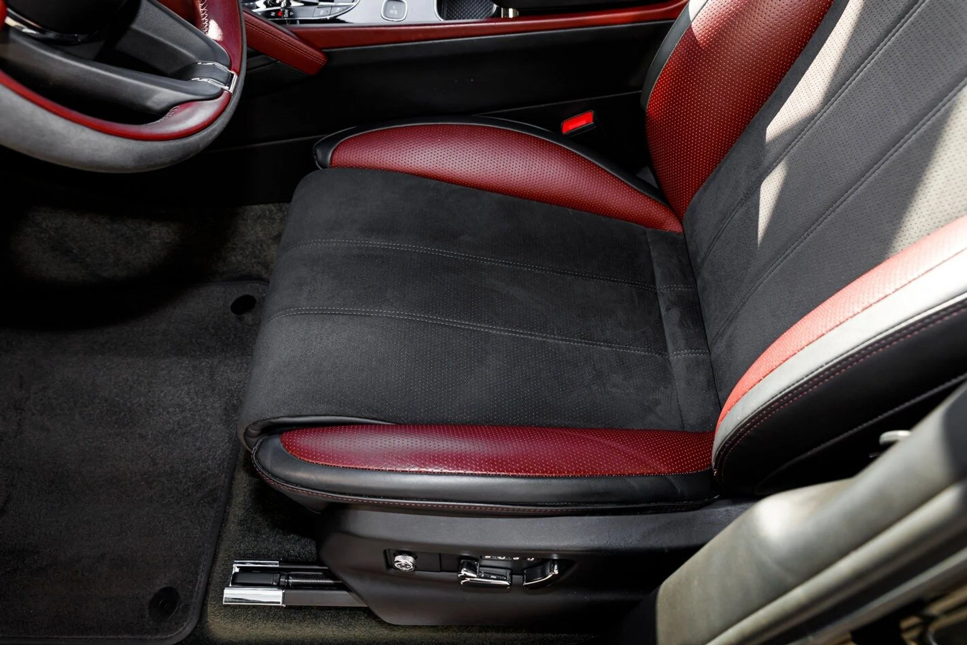 mph022_755208380_e07f0cb5702e2bbef8d67cee5dcc666bx_9febe39963