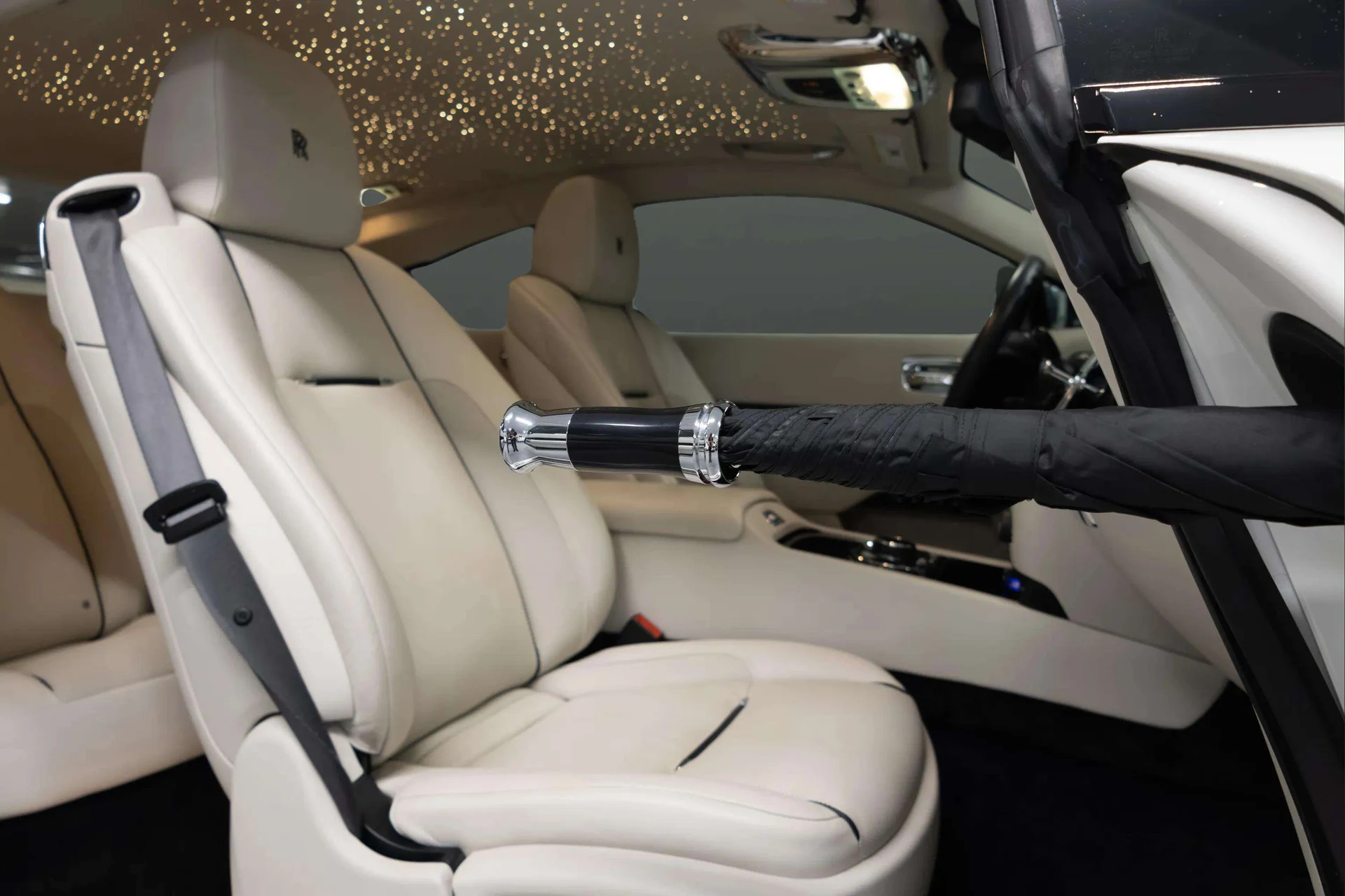 mph022_760404698_7e84d41f_68c3_4d1d_b994_34795fead7d1_201720_Rolls_Royce20_Wraith2028_SCA_665_C56_HUX_8653929_23_0c3e1a849c