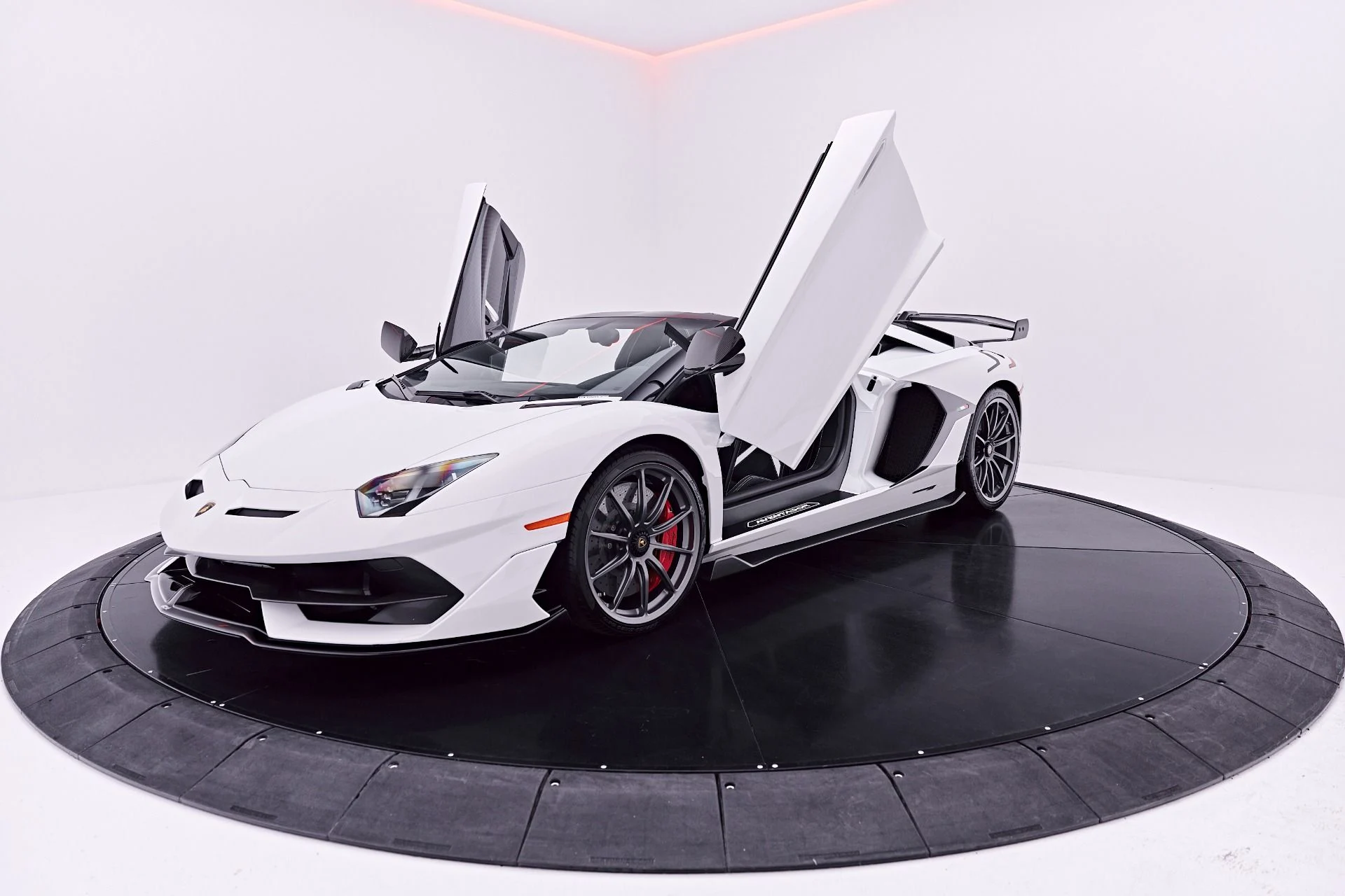 mph022_763683518_Used_2021_Lamborghini_Aventador_SVJ_Base_1784080178_45f0ca149f