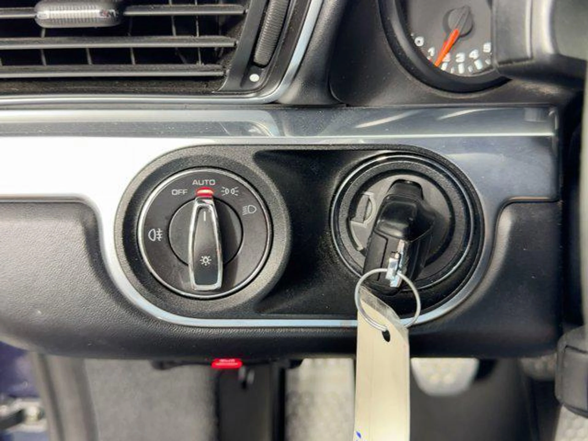 mph022_770656056_J_Ut_A7z_W0_A8_AC_7_Eq_N_Mg0_R_Iee_Kr_OI_9968af24ca