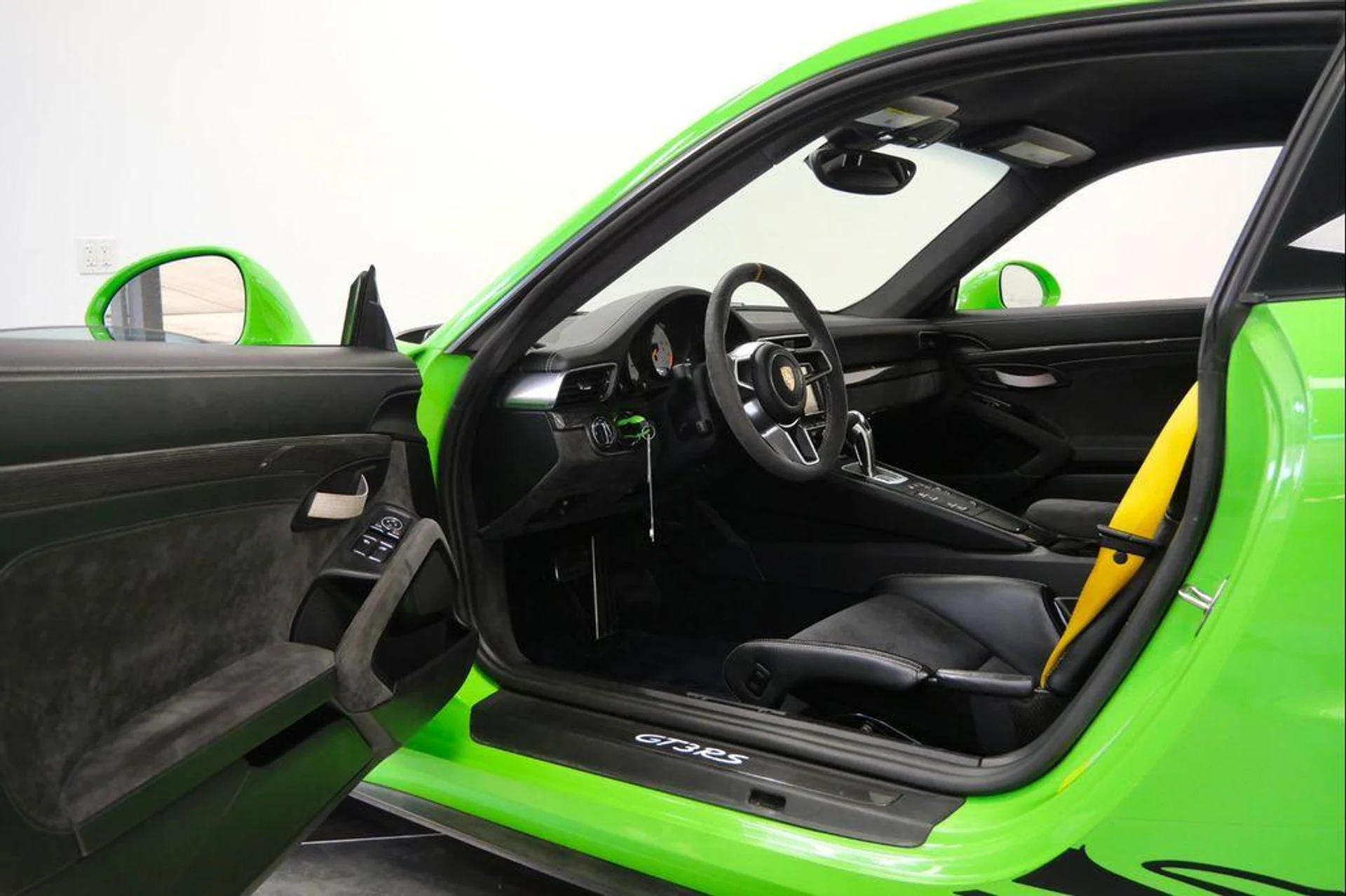 mph022_777365507_Yku_Uopz3yu2_Oc_JIX_6_QG_Eq_Pp0deg_33d041c1b2