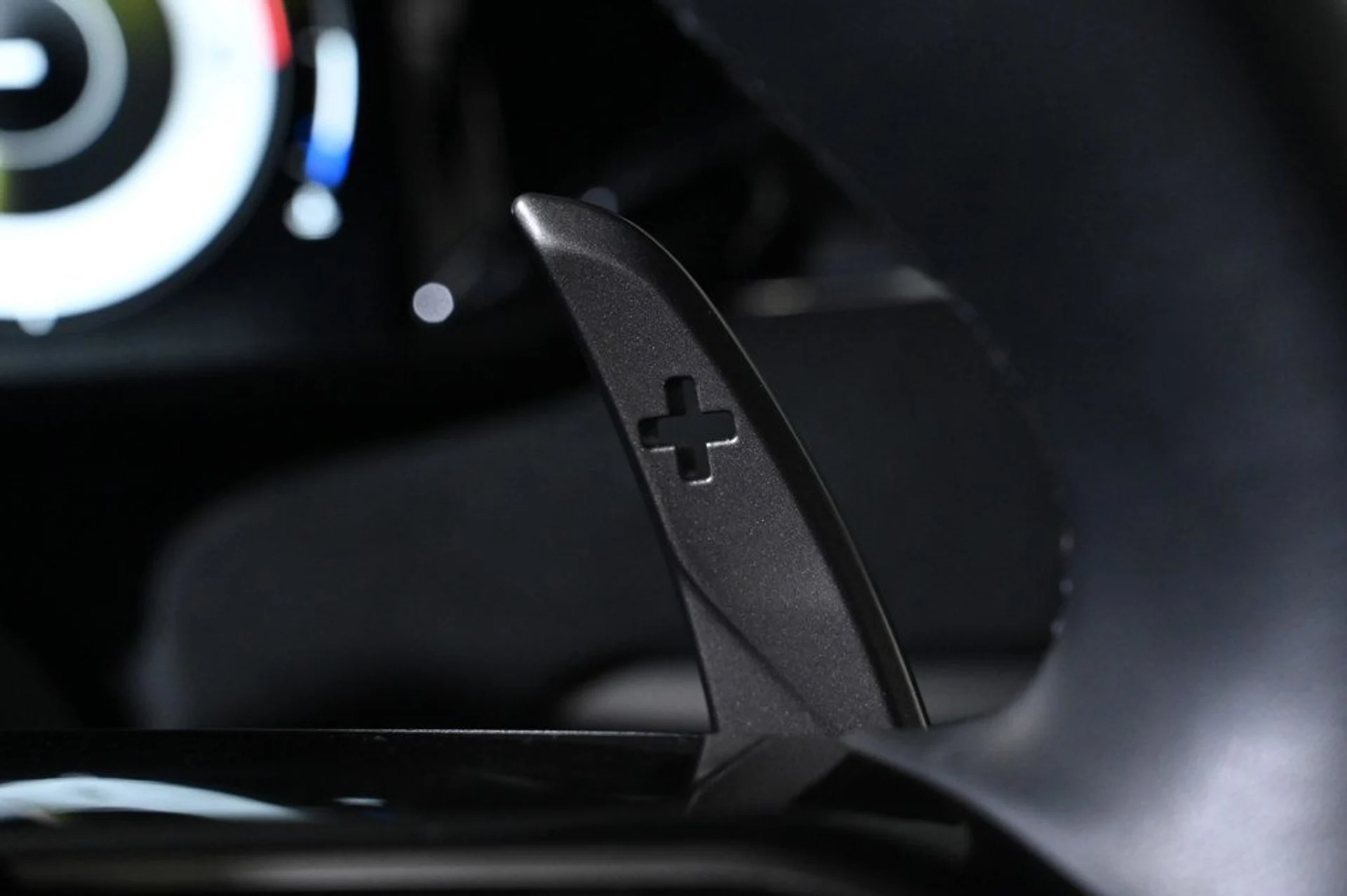 mph022_788140179_used_2025_aston_martin_vantage_base_11350_22975162_22_1024_3c44fa32ab