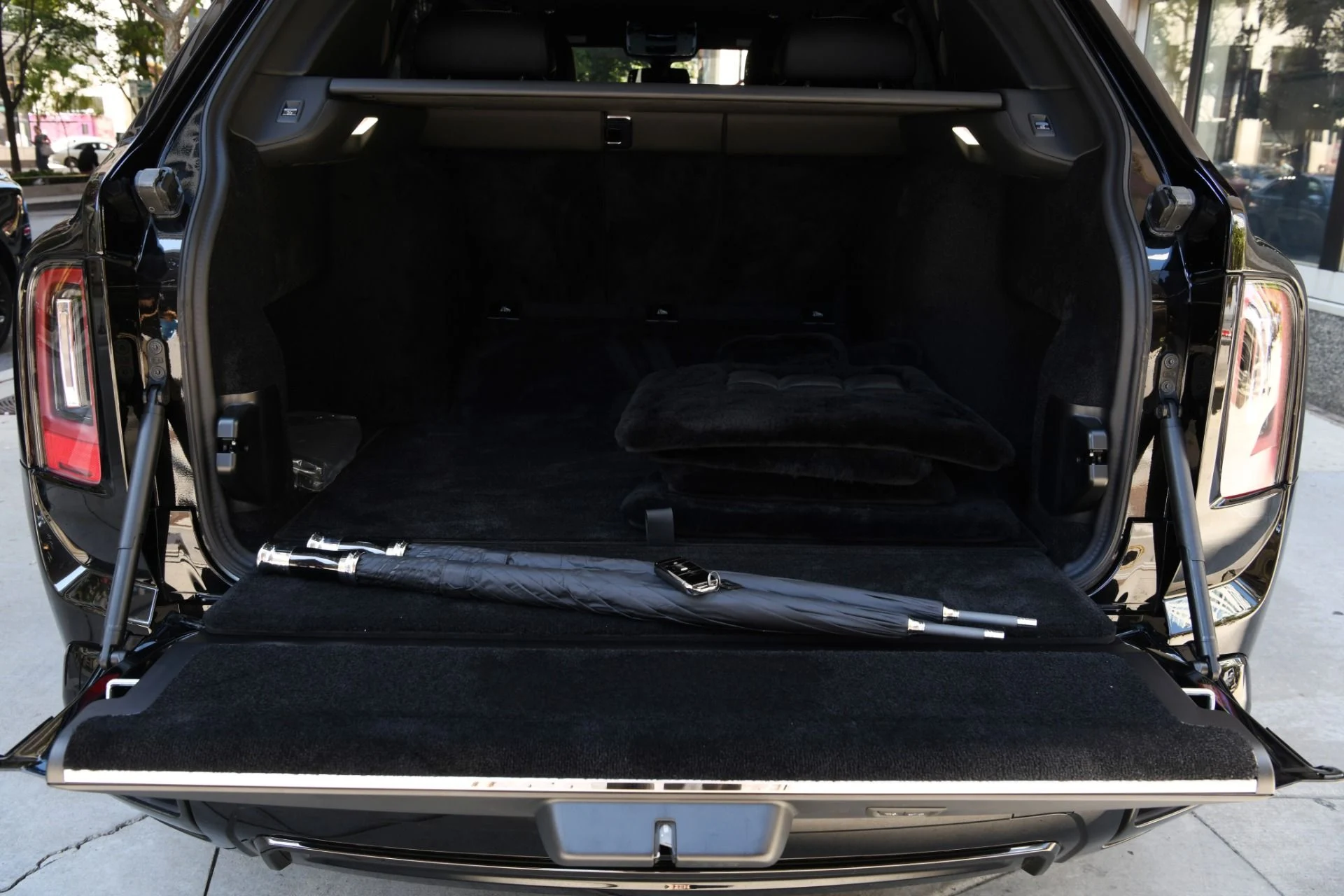 mph022_79144392_11731_p24_l_09b0216b02