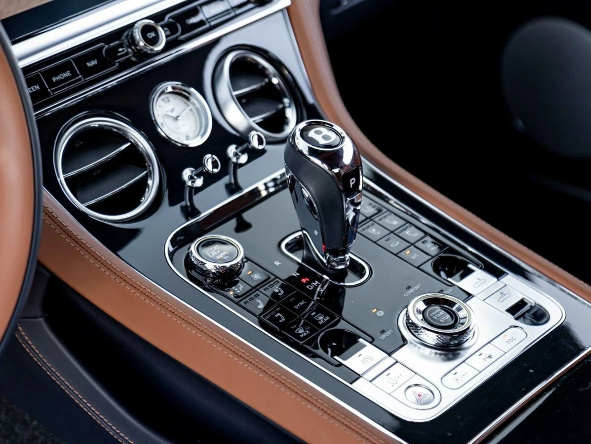 mph022_796407132_23_83433c7a07