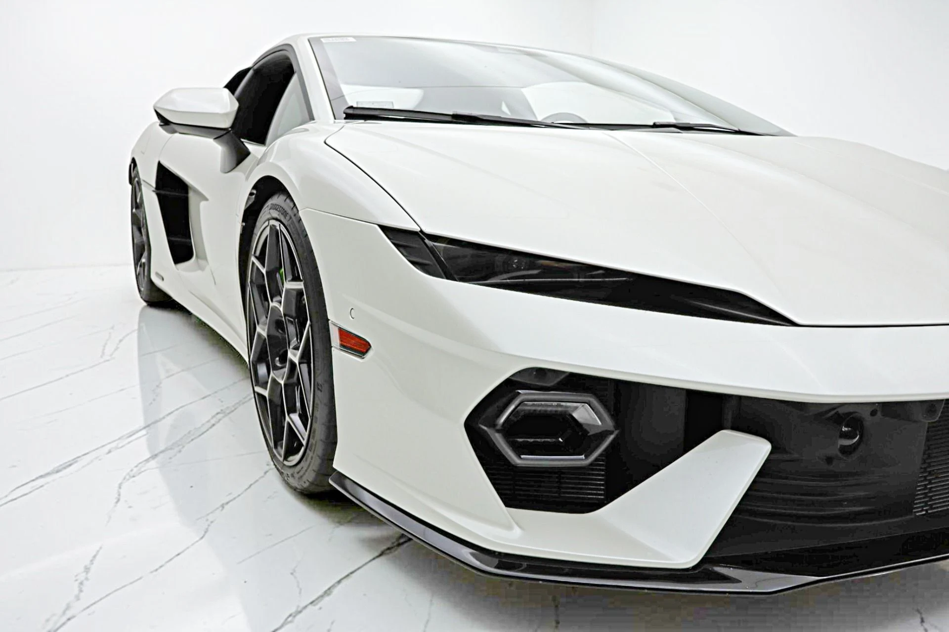 mph022_80610030_Used_2026_Lamborghini_Temerario_LEASE_OPTIONS_AVAILABLE_85a3b0d331