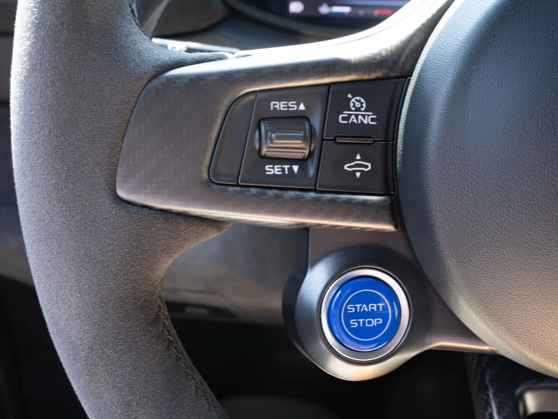 mph022_807391992_Used_2023_Maserati_MC_20_1774904489_18ffcc67a5