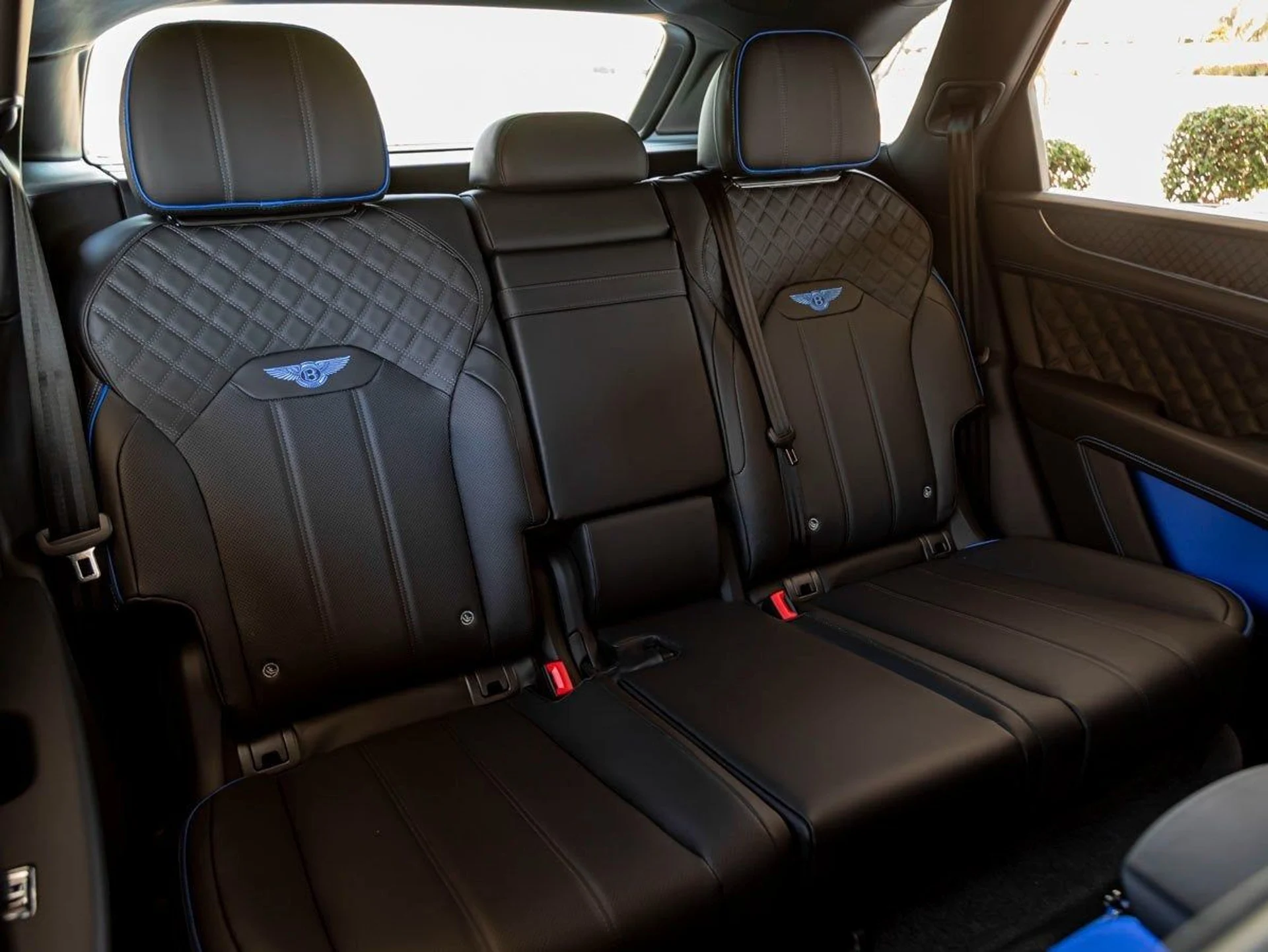 mph022_807733509_23_e8ecc06539