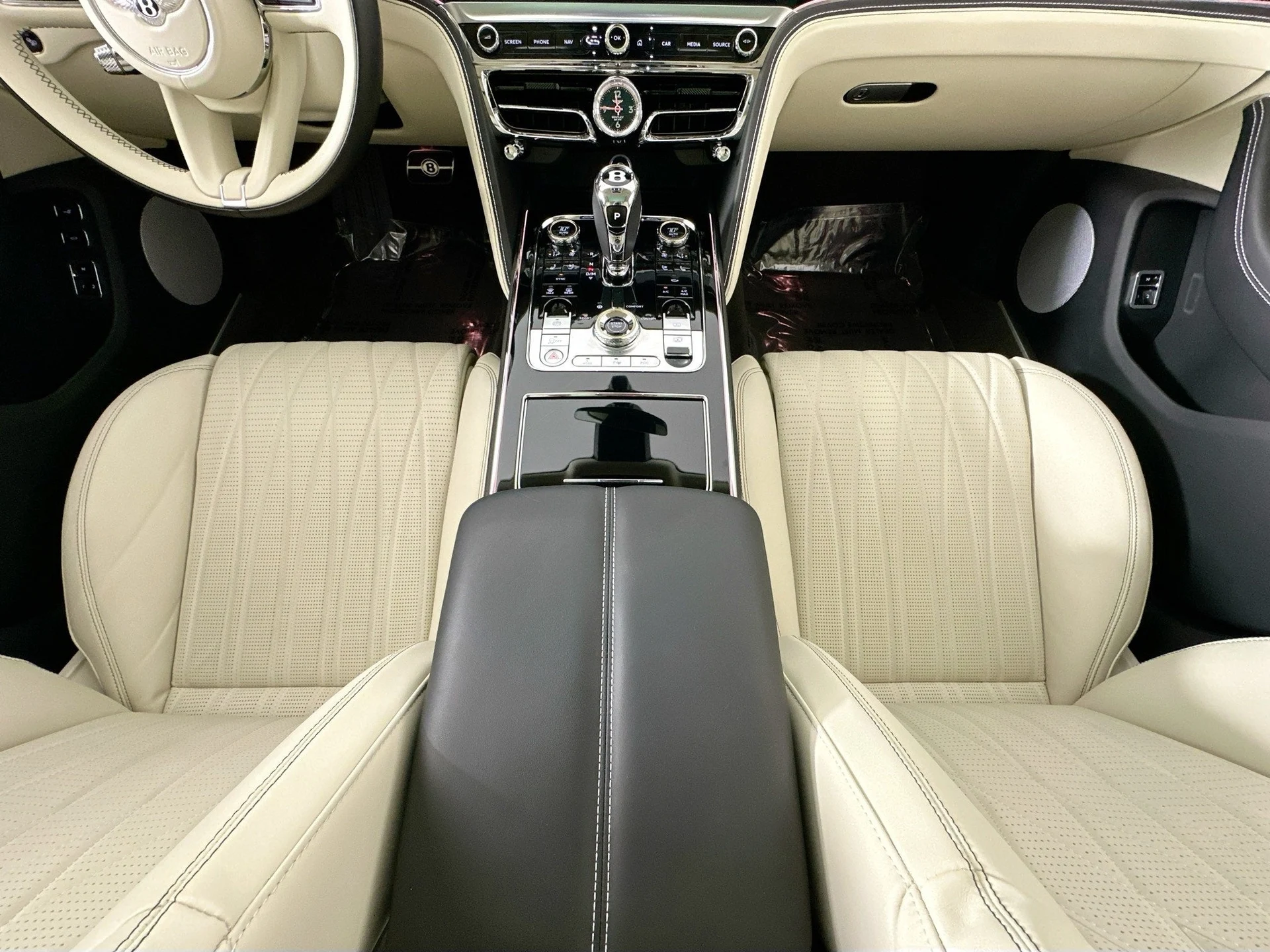 mph022_812065553_23_7ae4da238e